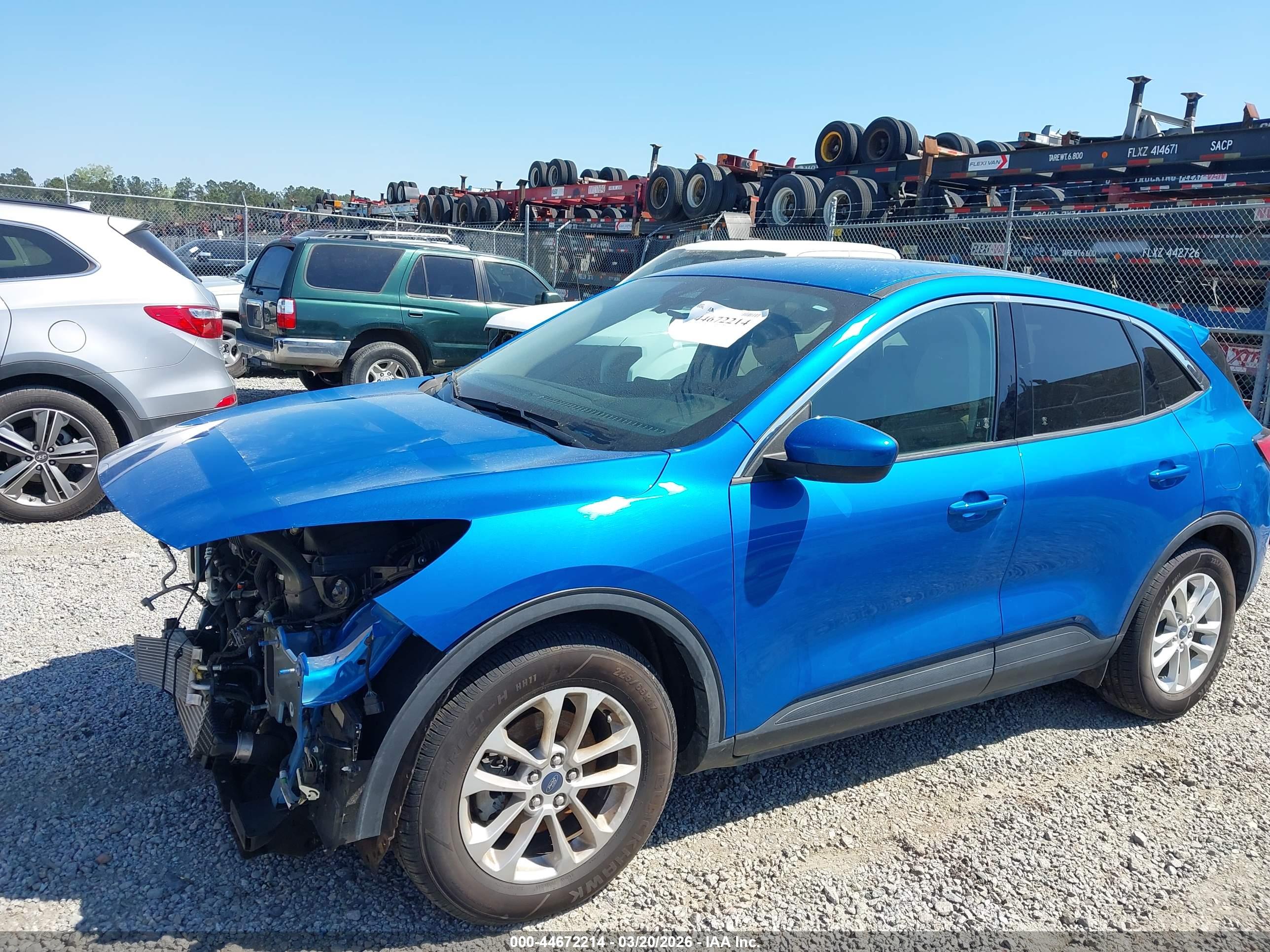 FORD ESCAPE image 2