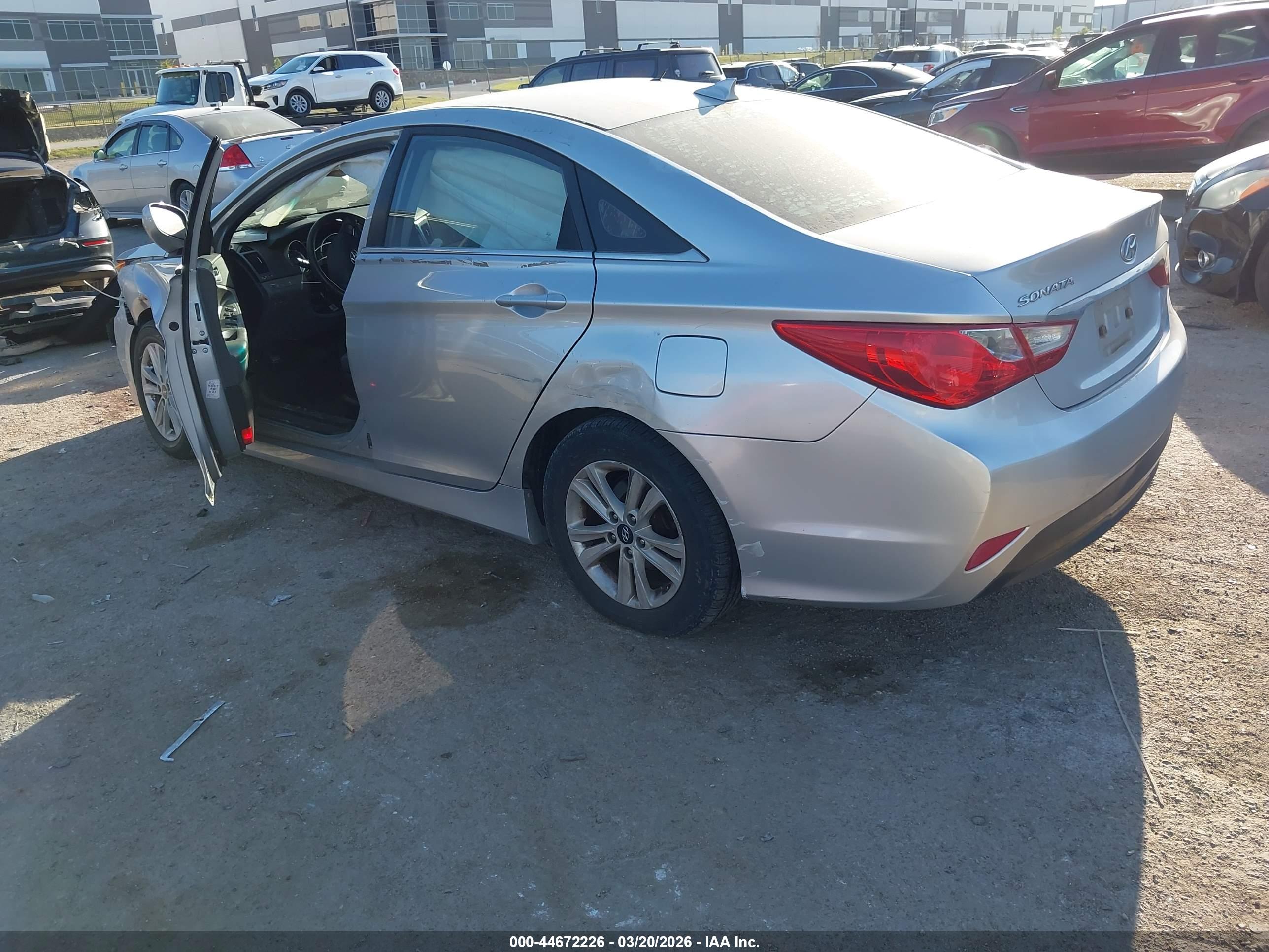 HYUNDAI SONATA image 3
