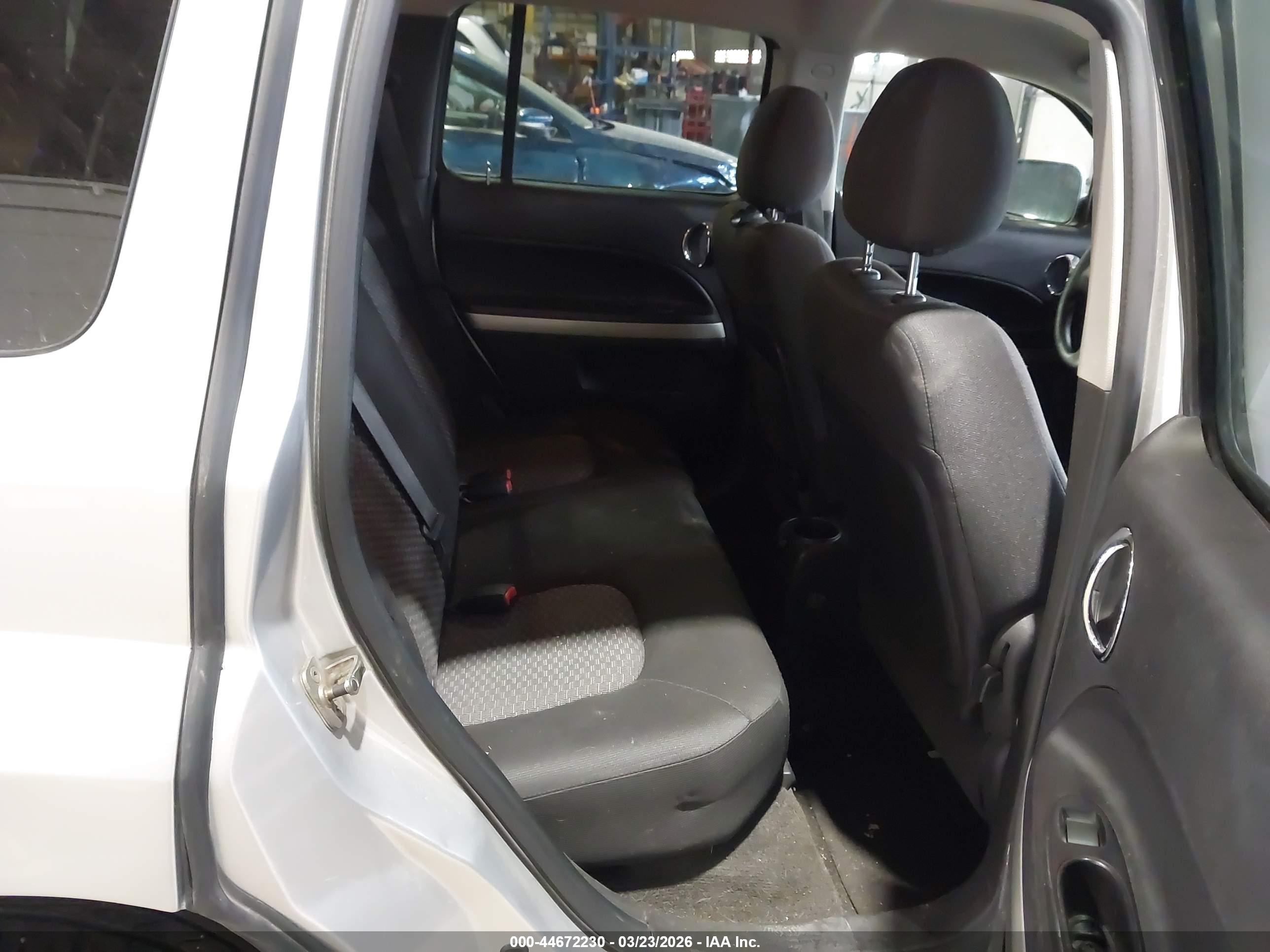 CHEVROLET HHR image 8