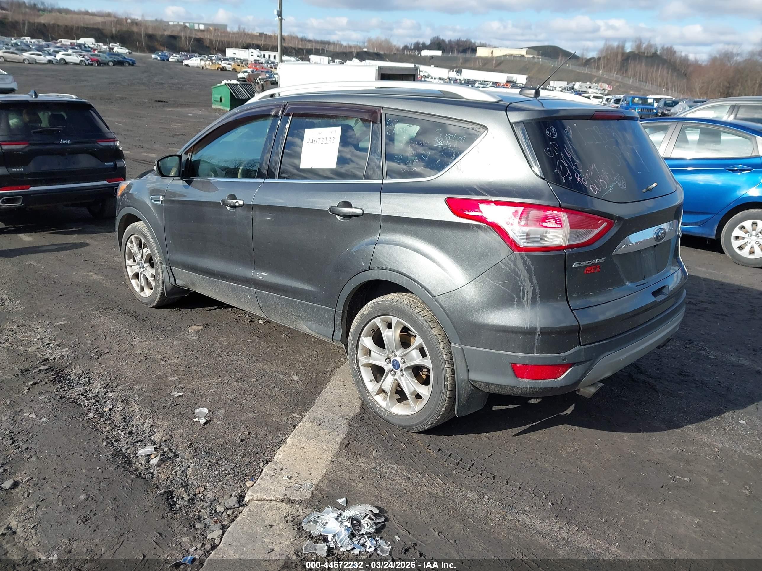 FORD ESCAPE image 3