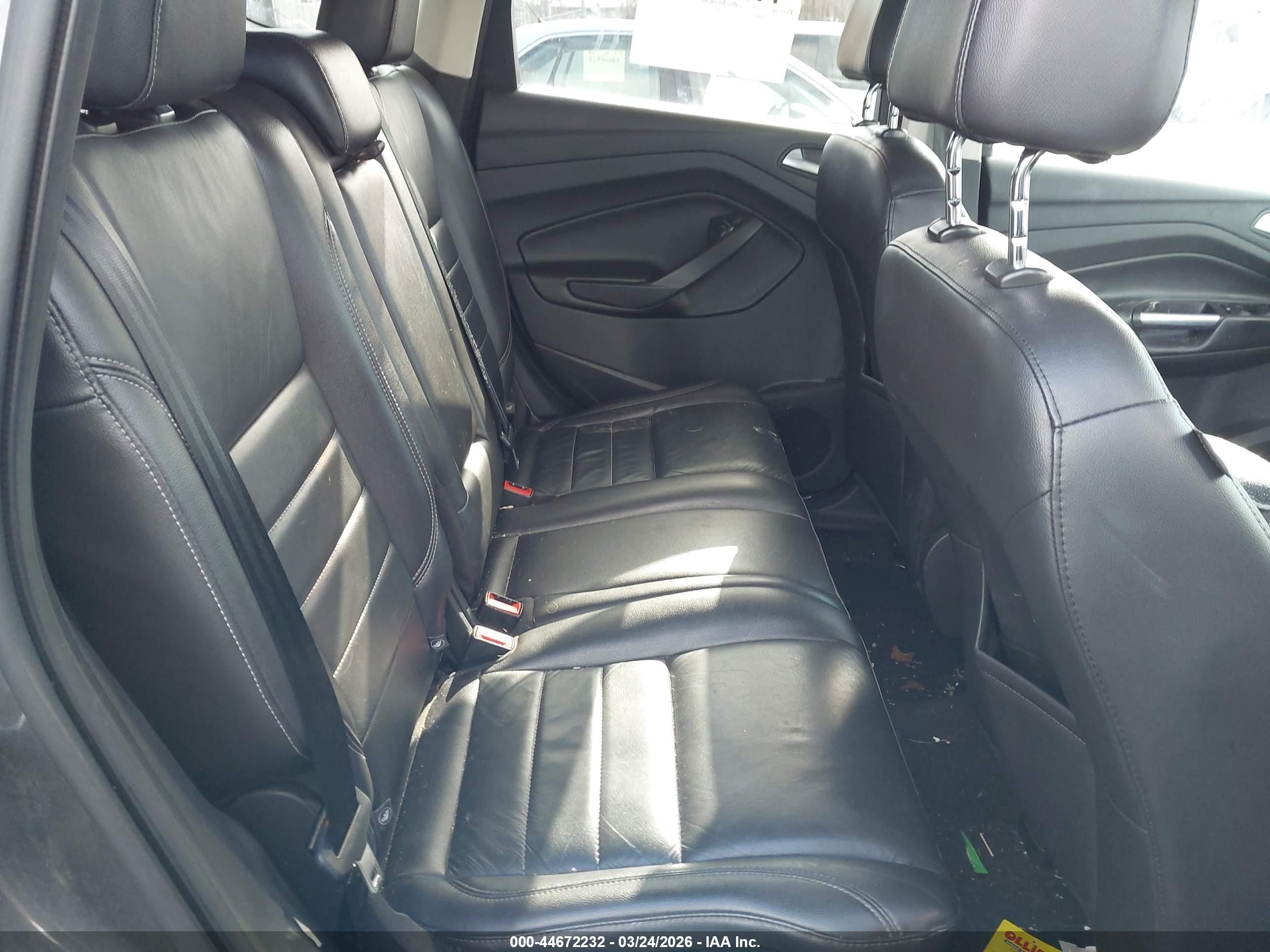 FORD ESCAPE image 8