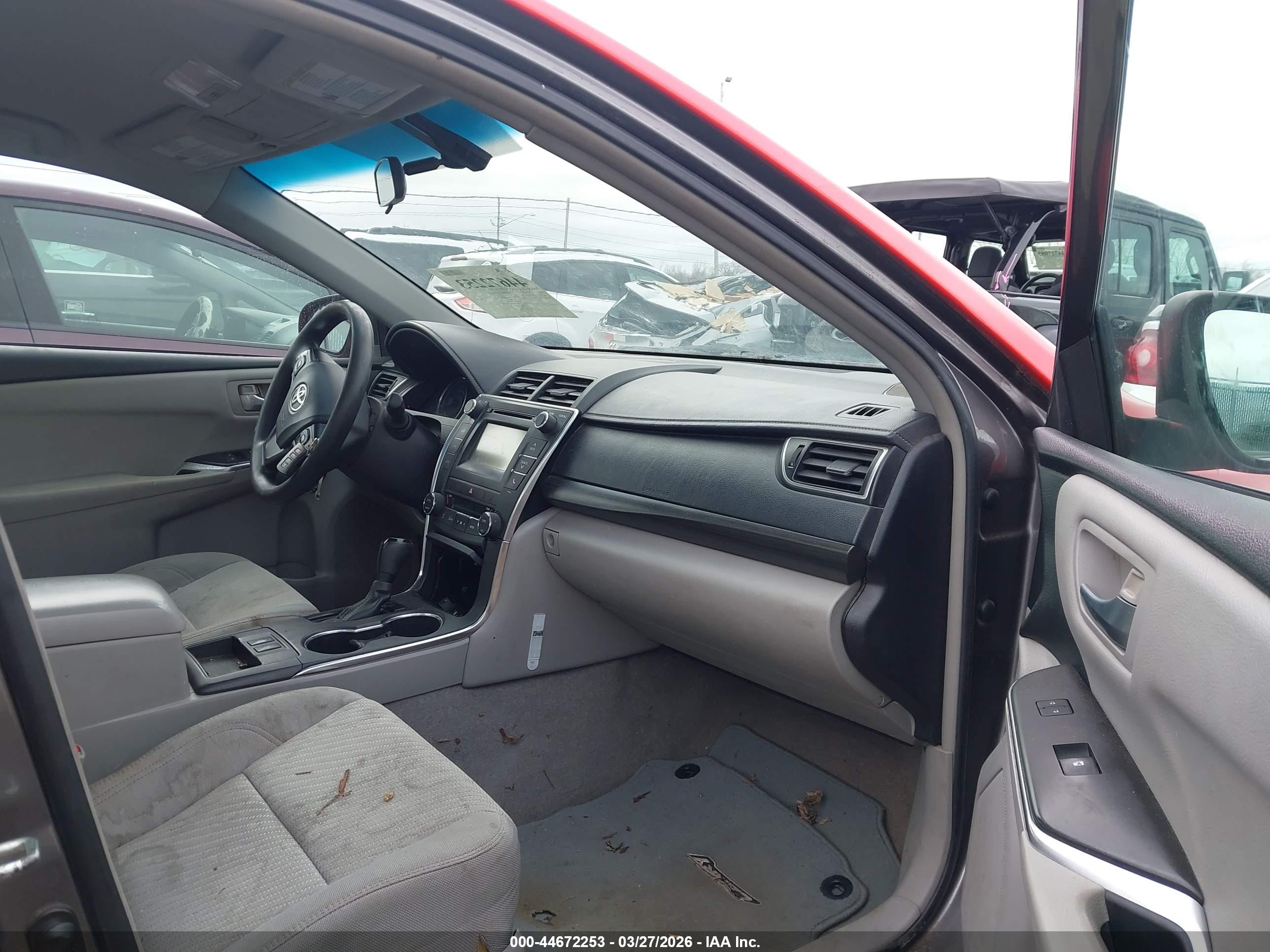 TOYOTA CAMRY image 5