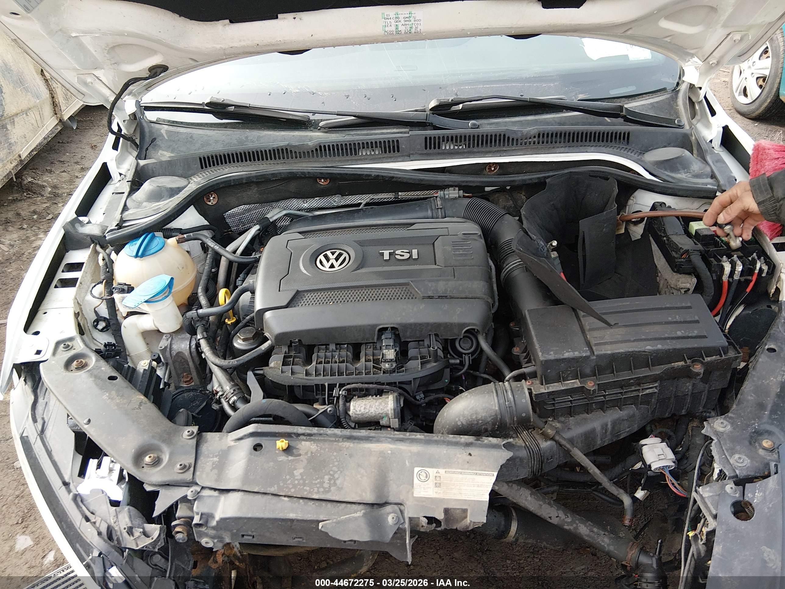 VOLKSWAGEN JETTA image 10