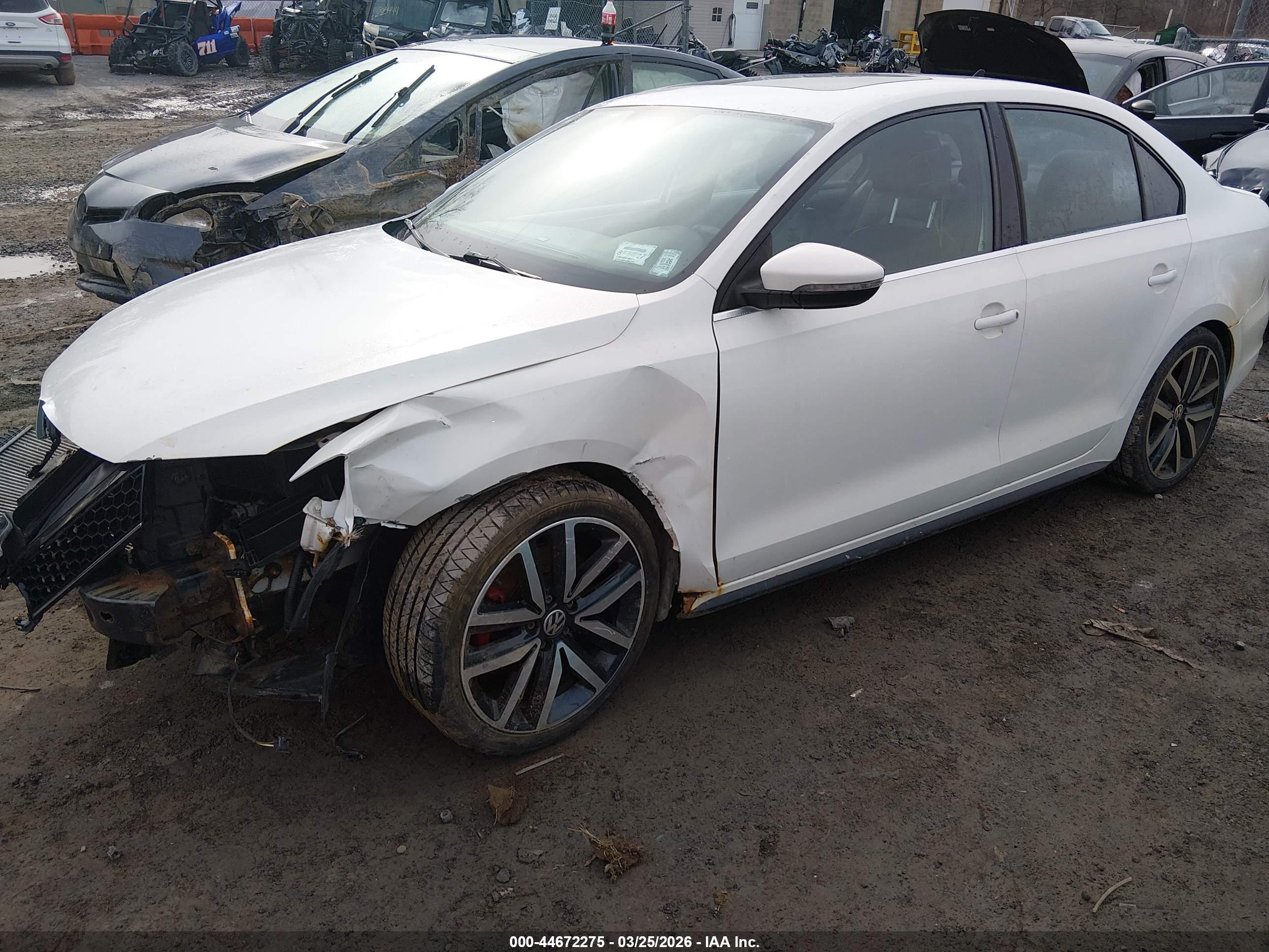 VOLKSWAGEN JETTA image 2