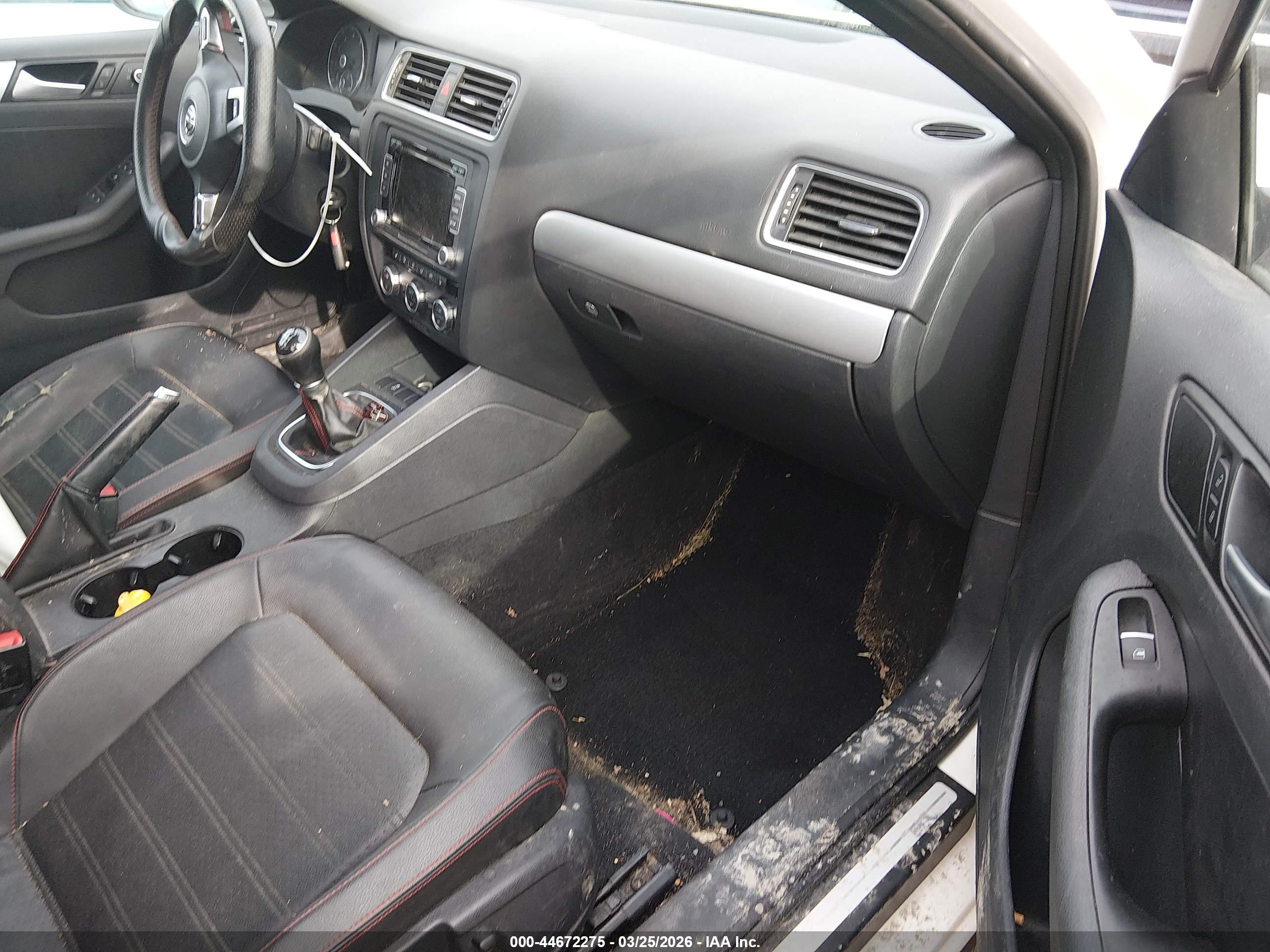 VOLKSWAGEN JETTA image 5