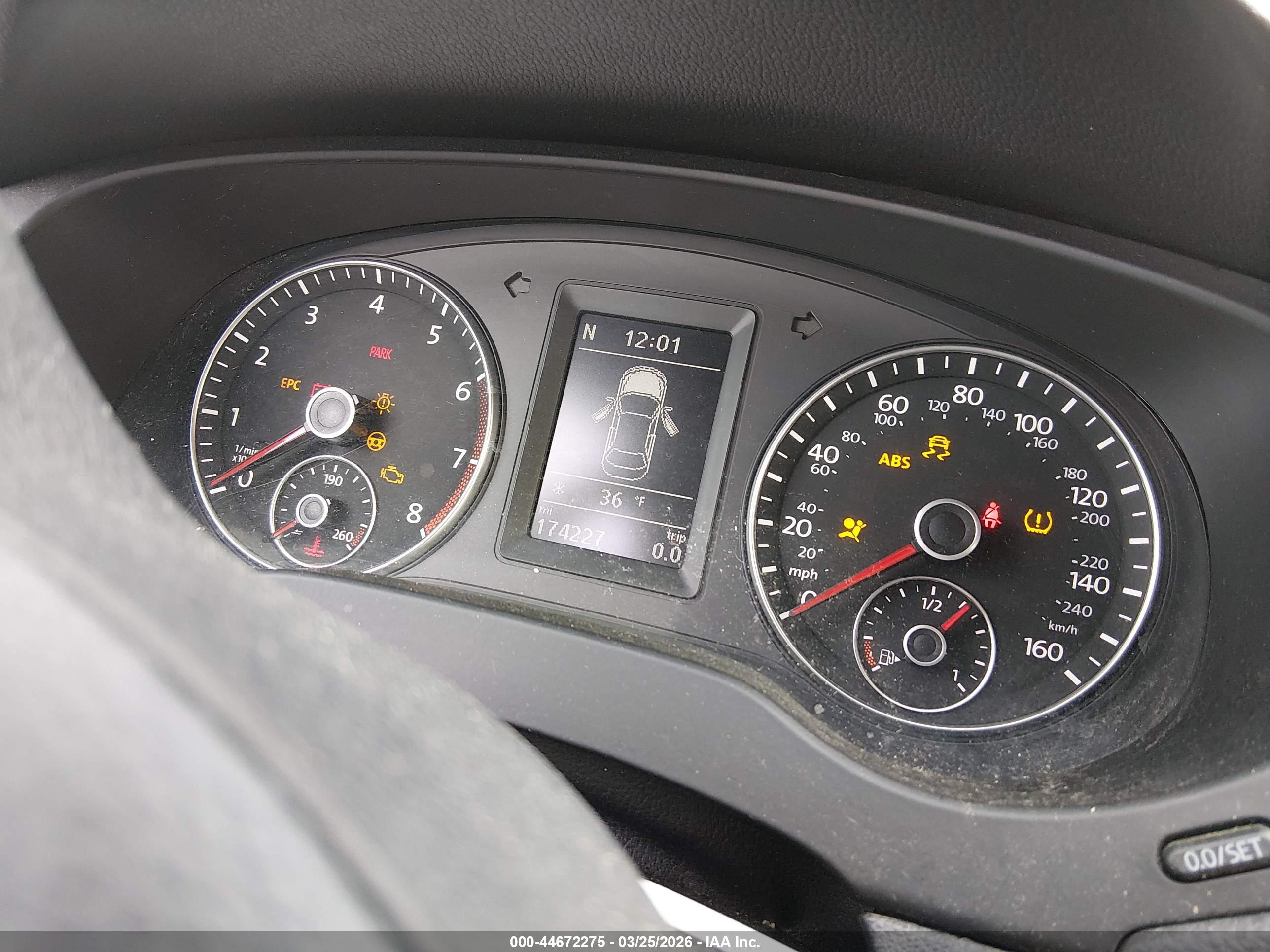 VOLKSWAGEN JETTA image 7