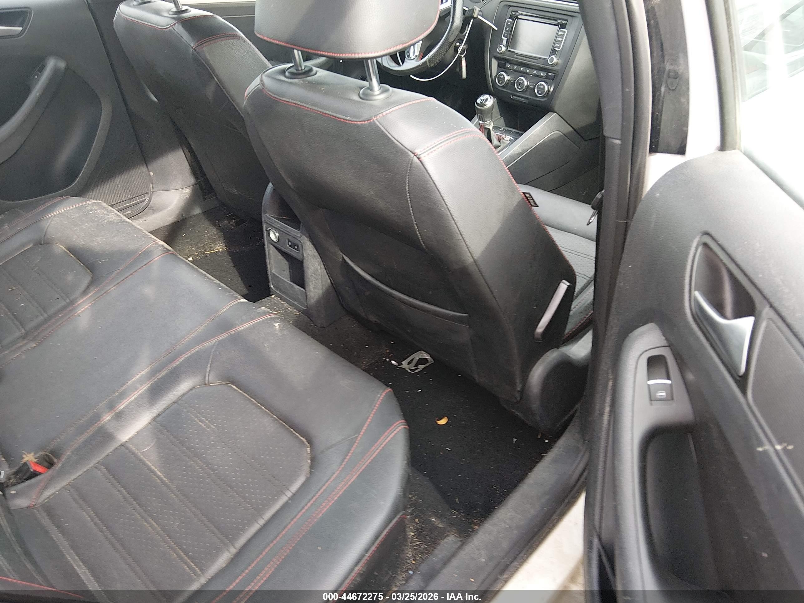 VOLKSWAGEN JETTA image 8
