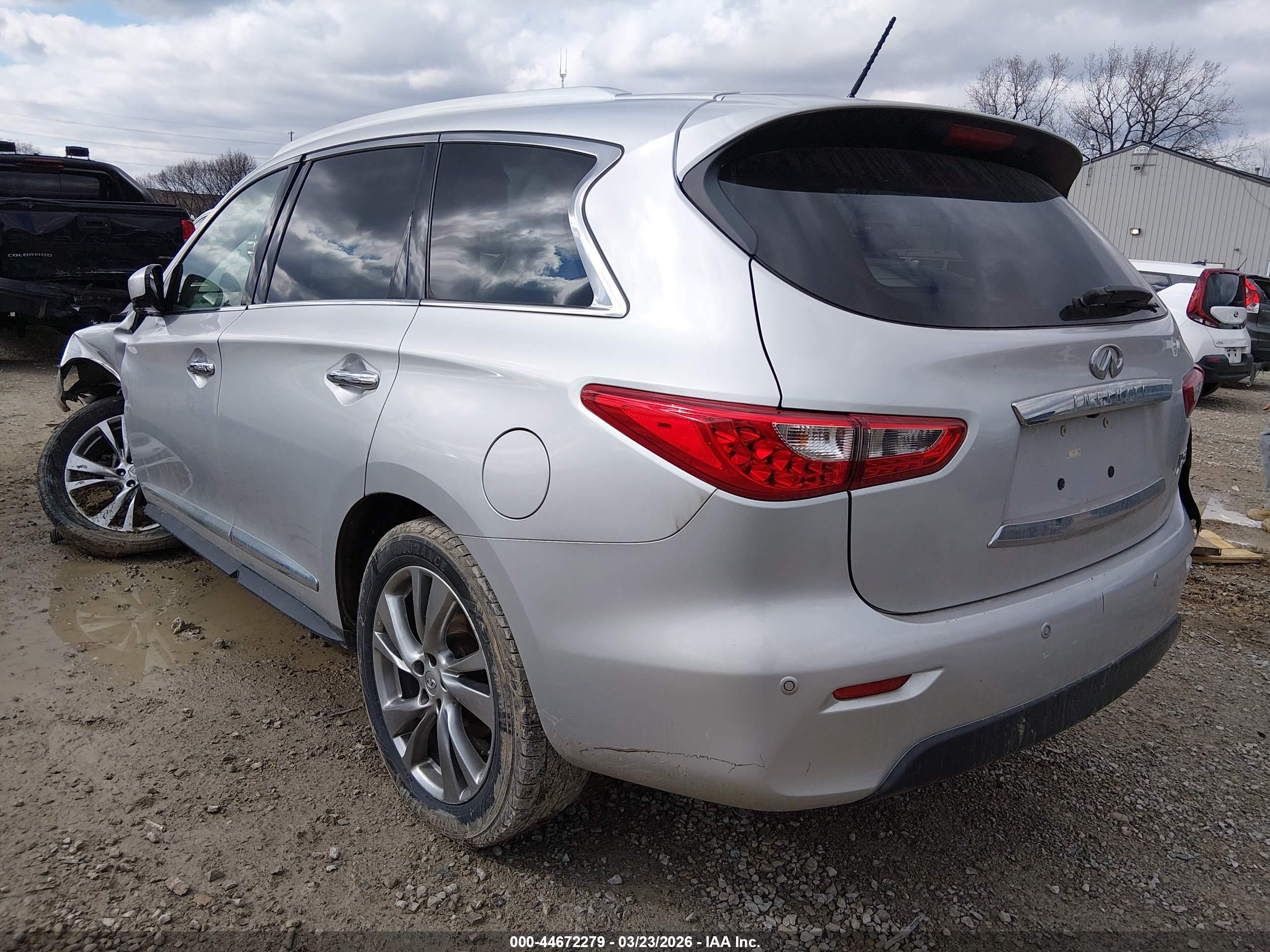 INFINITI JX35 image 3