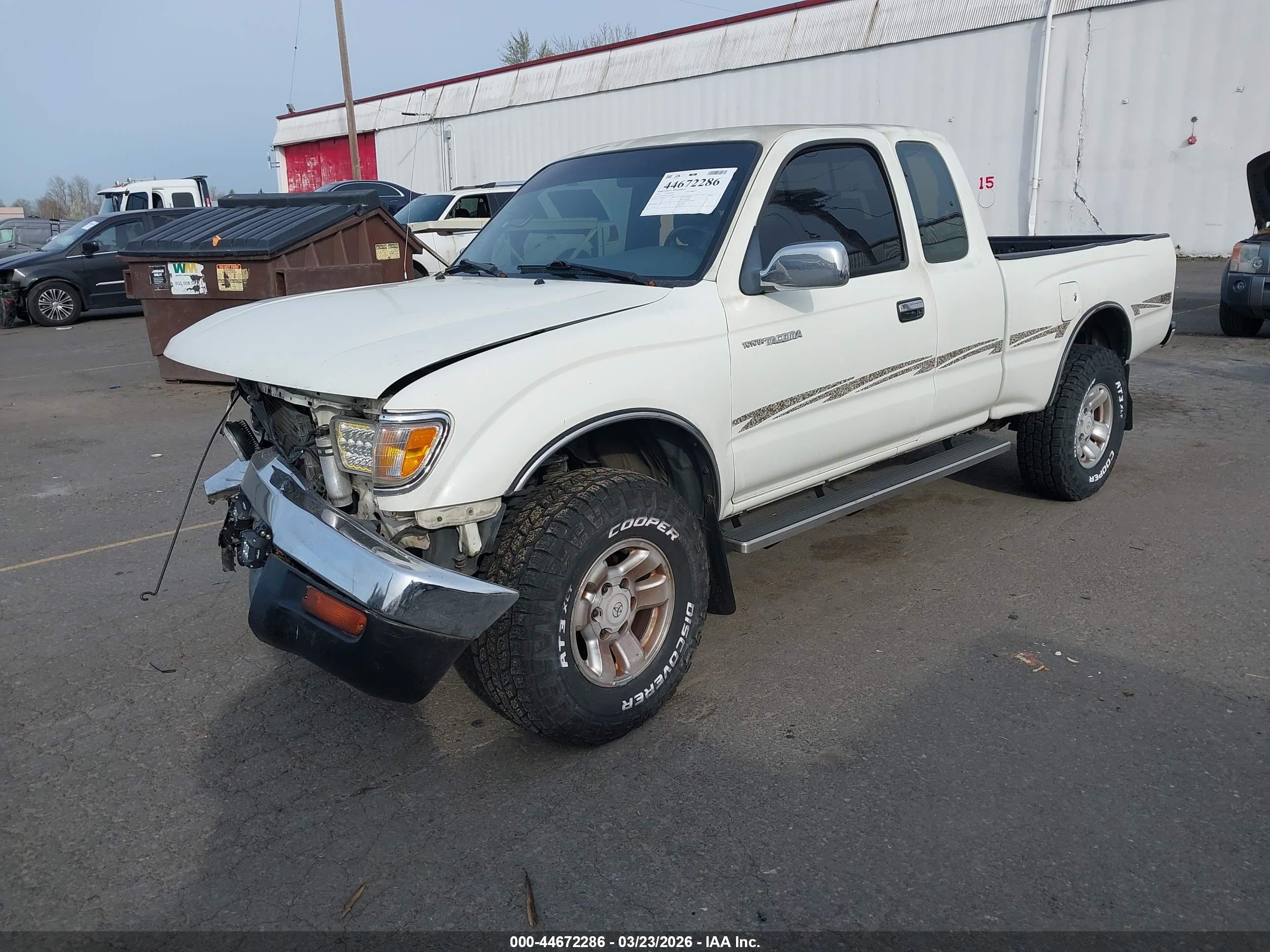 TOYOTA TACOMA image 2