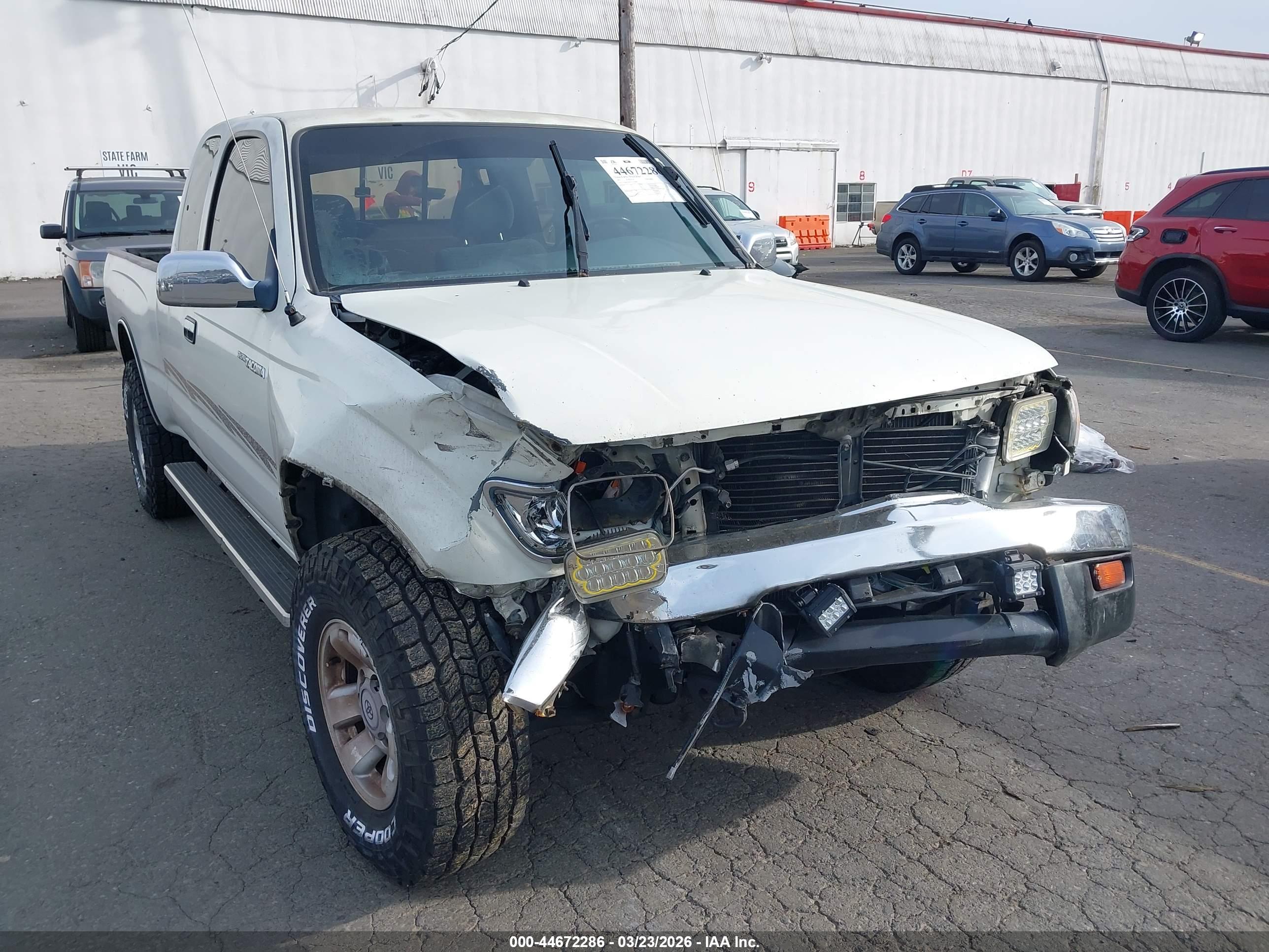TOYOTA TACOMA image 6