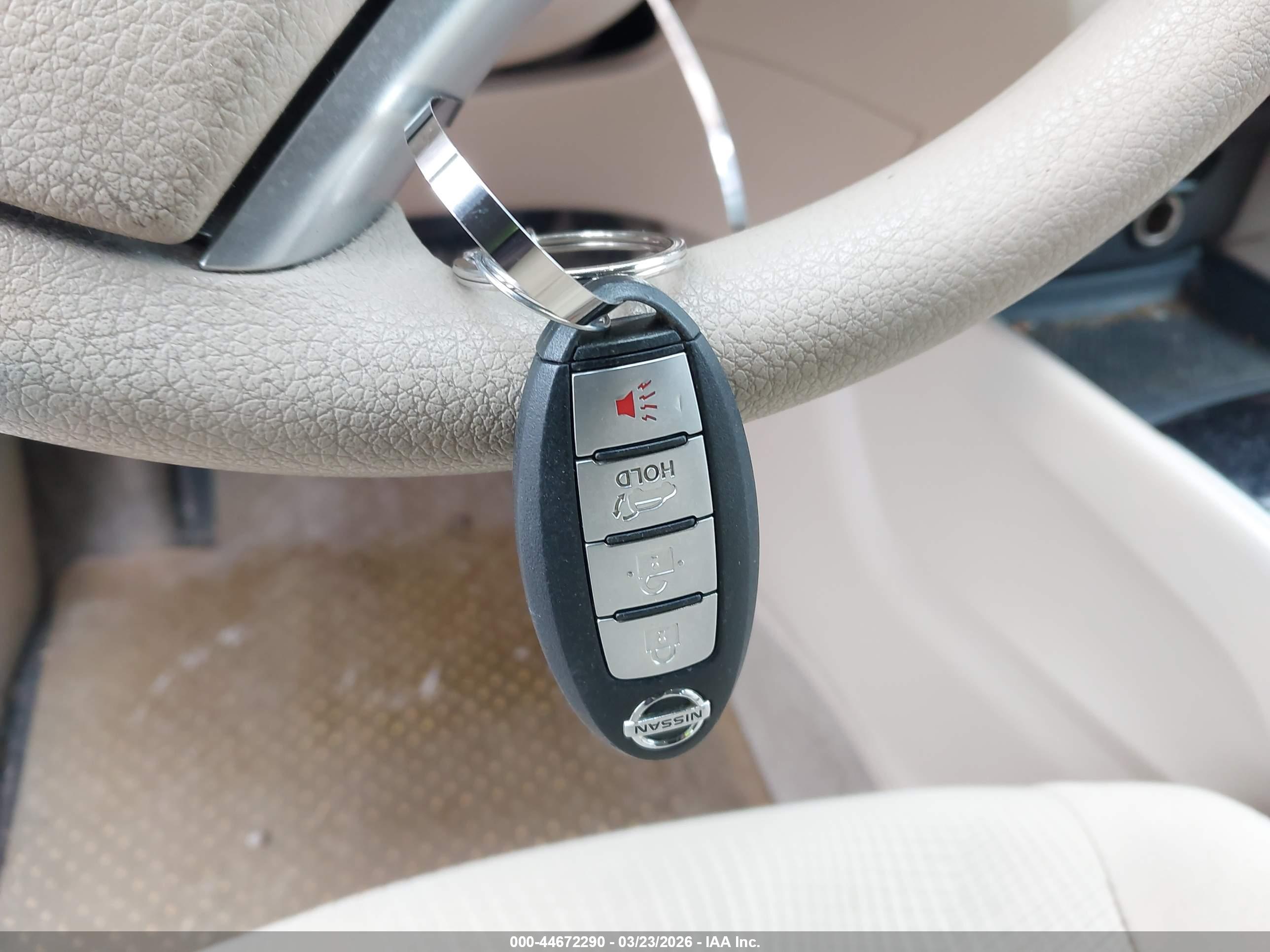 NISSAN ROGUE image 11