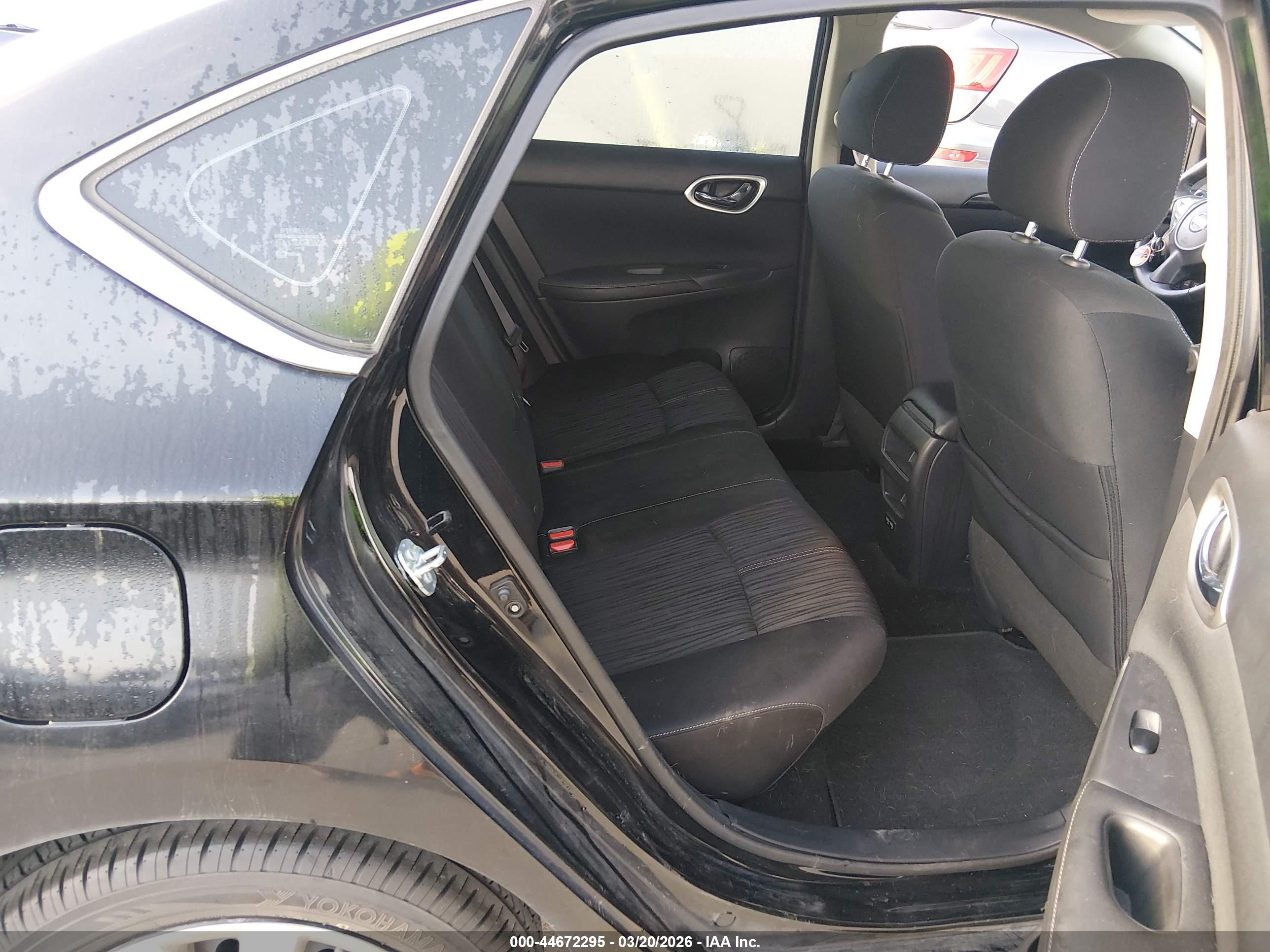 NISSAN SENTRA image 8