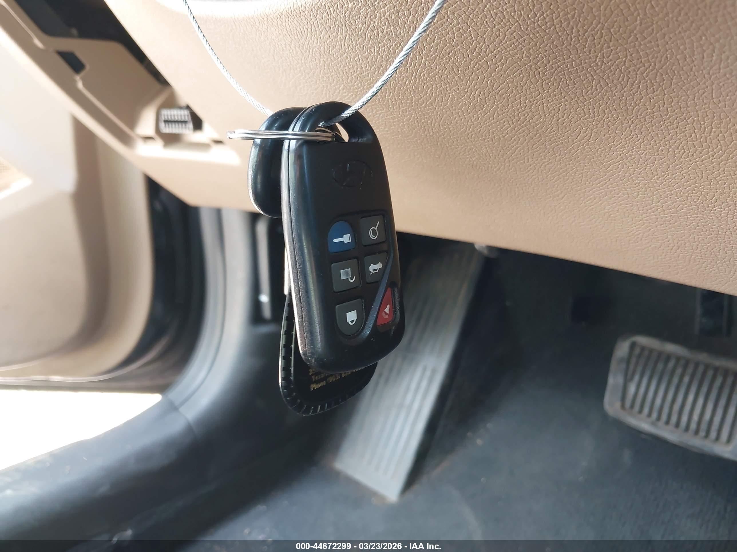 HYUNDAI ELANTRA image 11