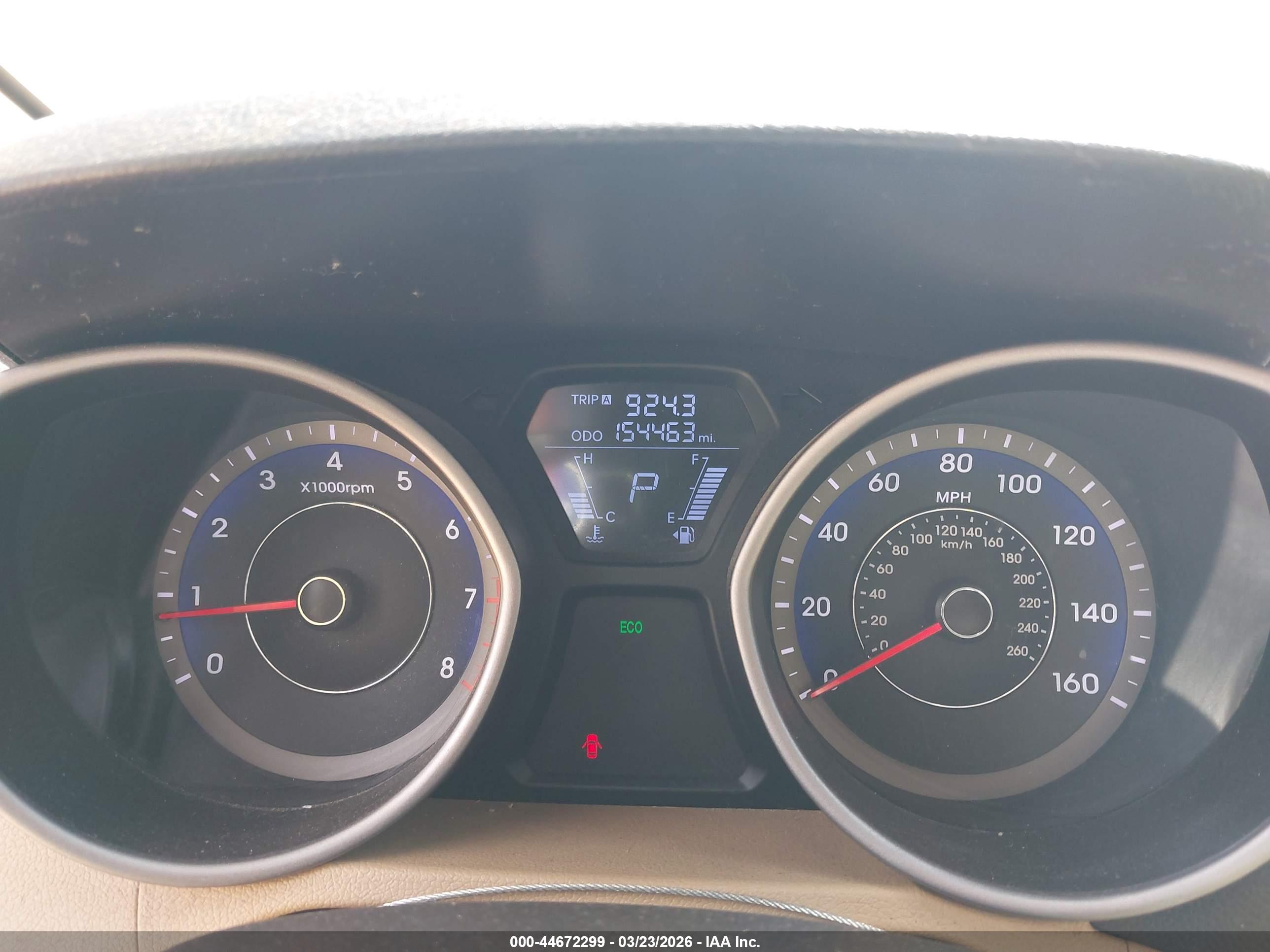 HYUNDAI ELANTRA image 7