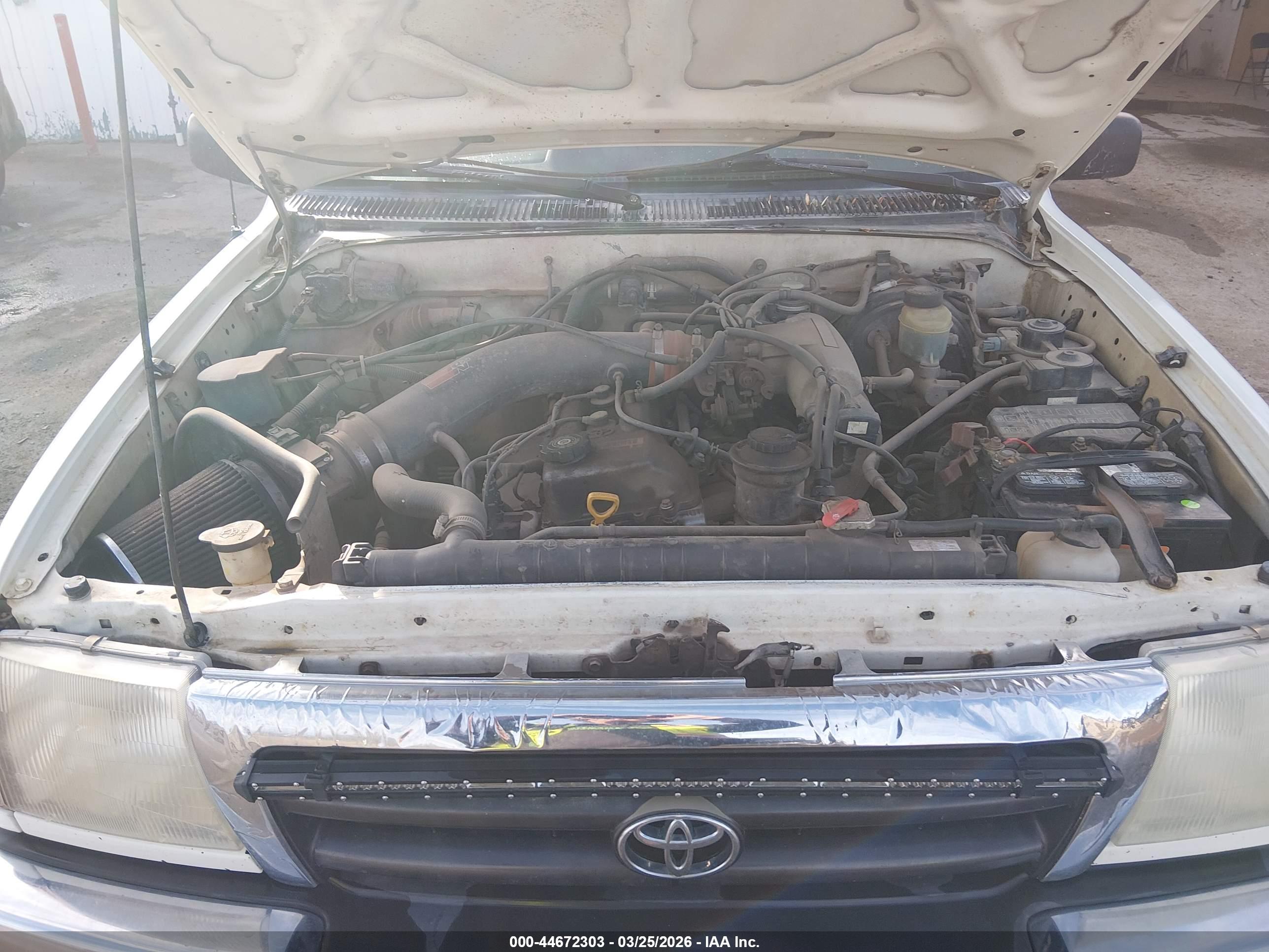 TOYOTA TACOMA image 10
