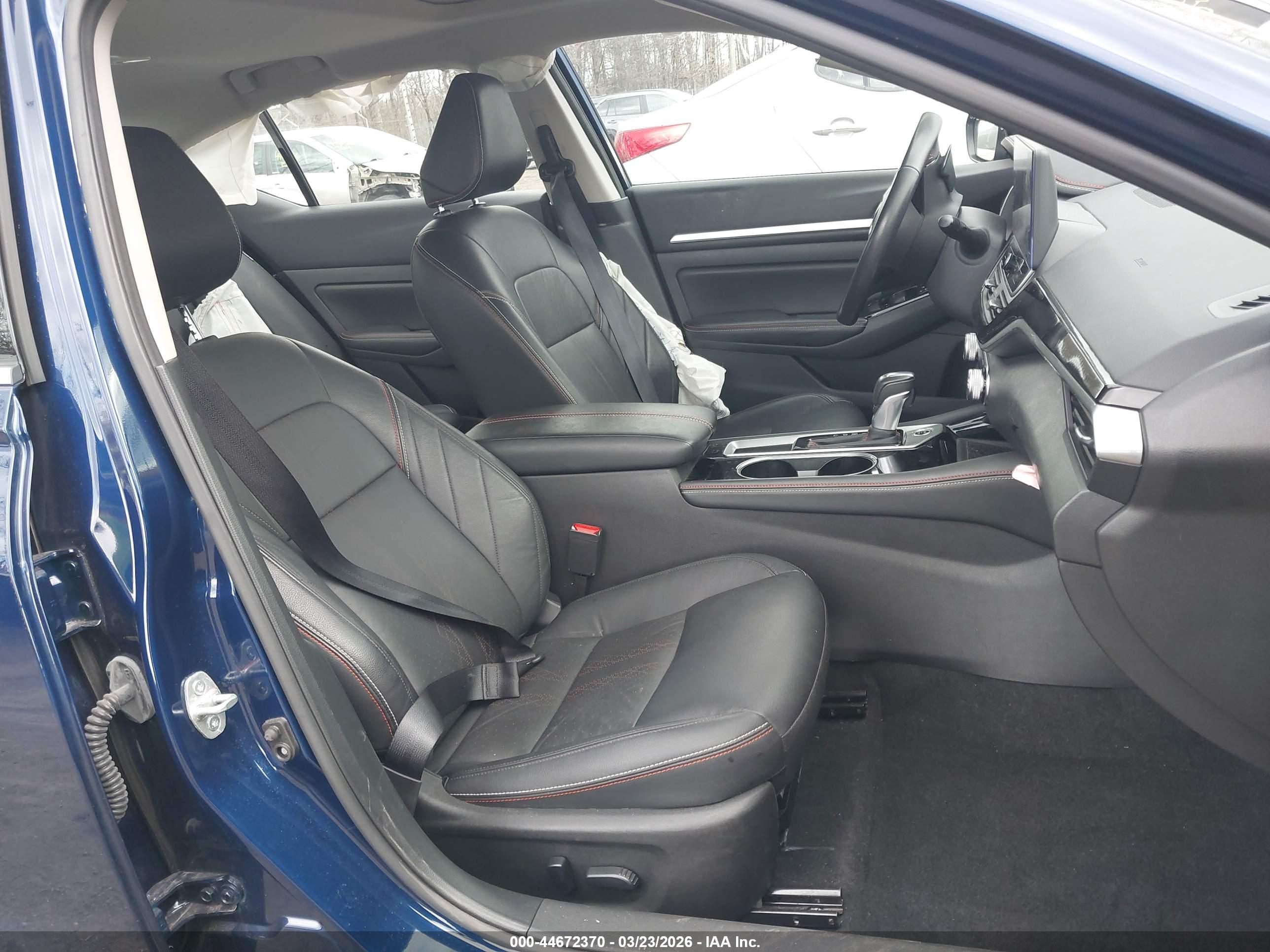 NISSAN ALTIMA image 5