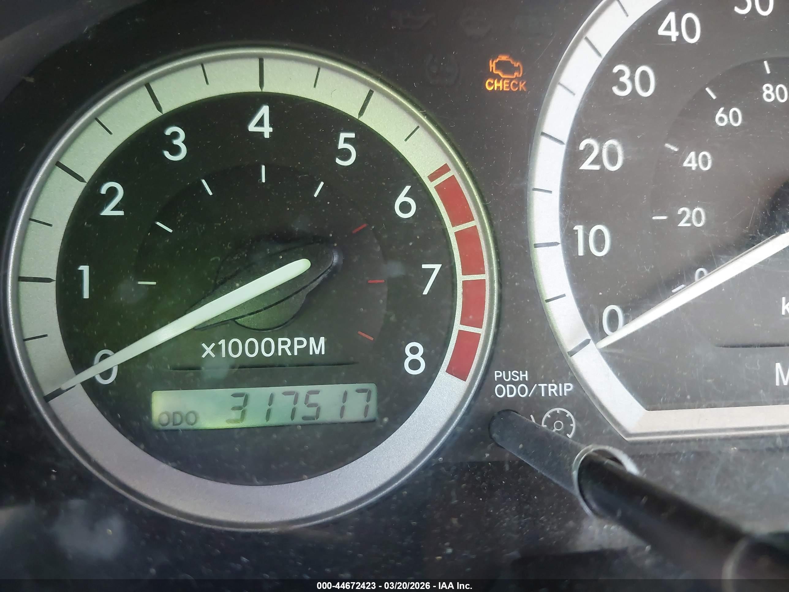 TOYOTA SIENNA image 7
