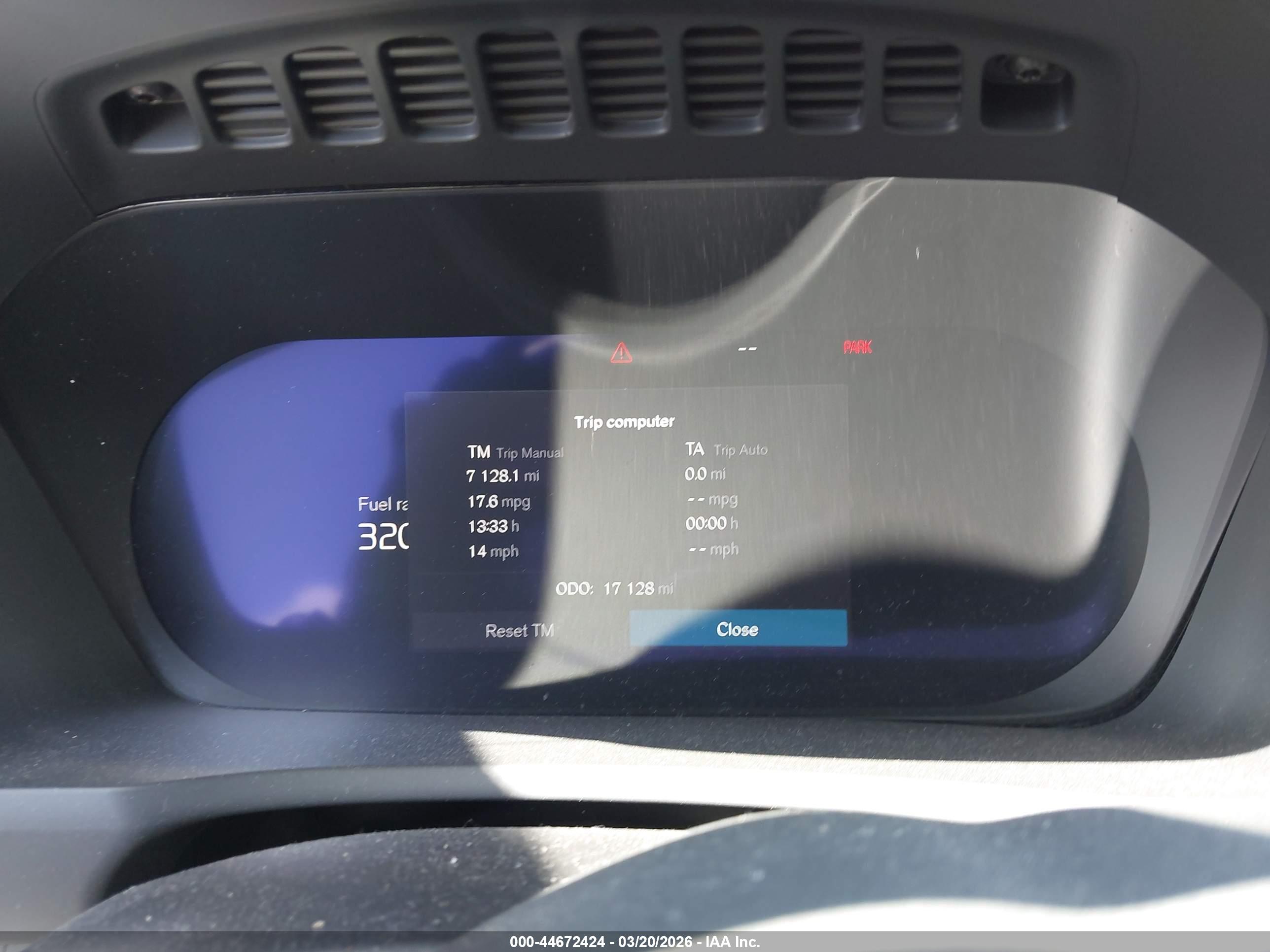 VOLVO XC90 image 7