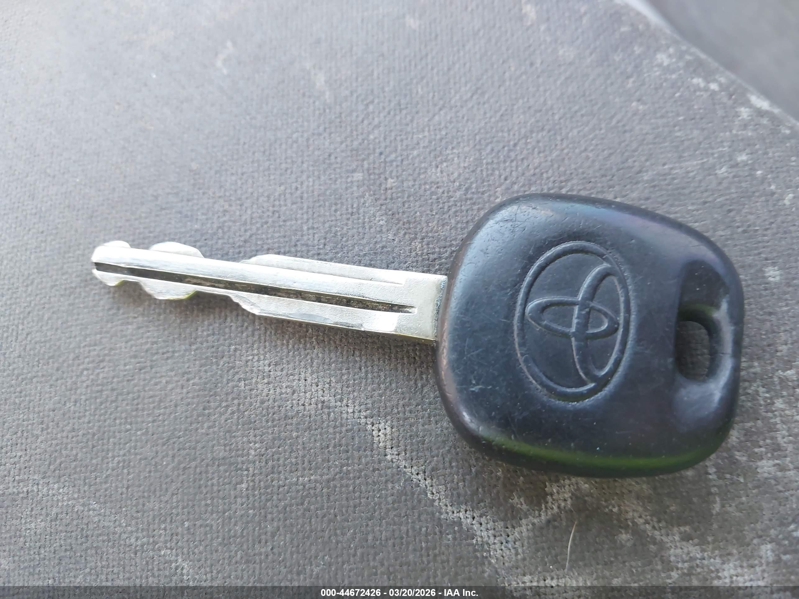TOYOTA COROLLA image 11