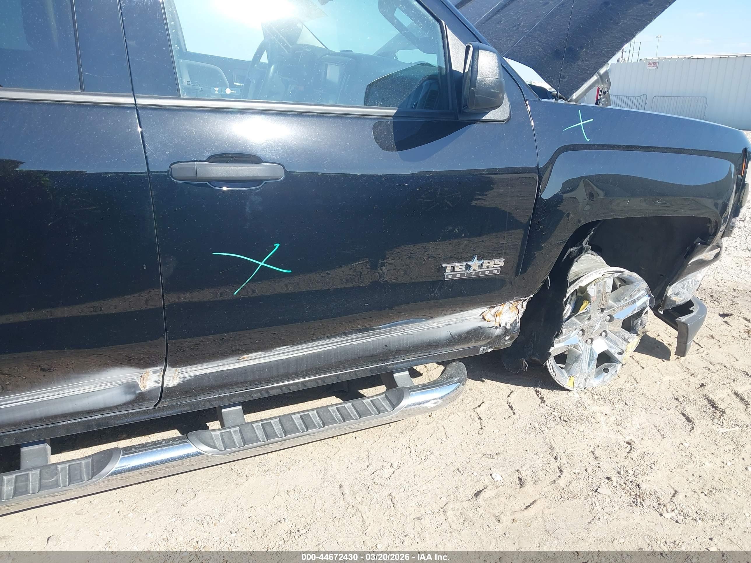 CHEVROLET SILVERADO image 6