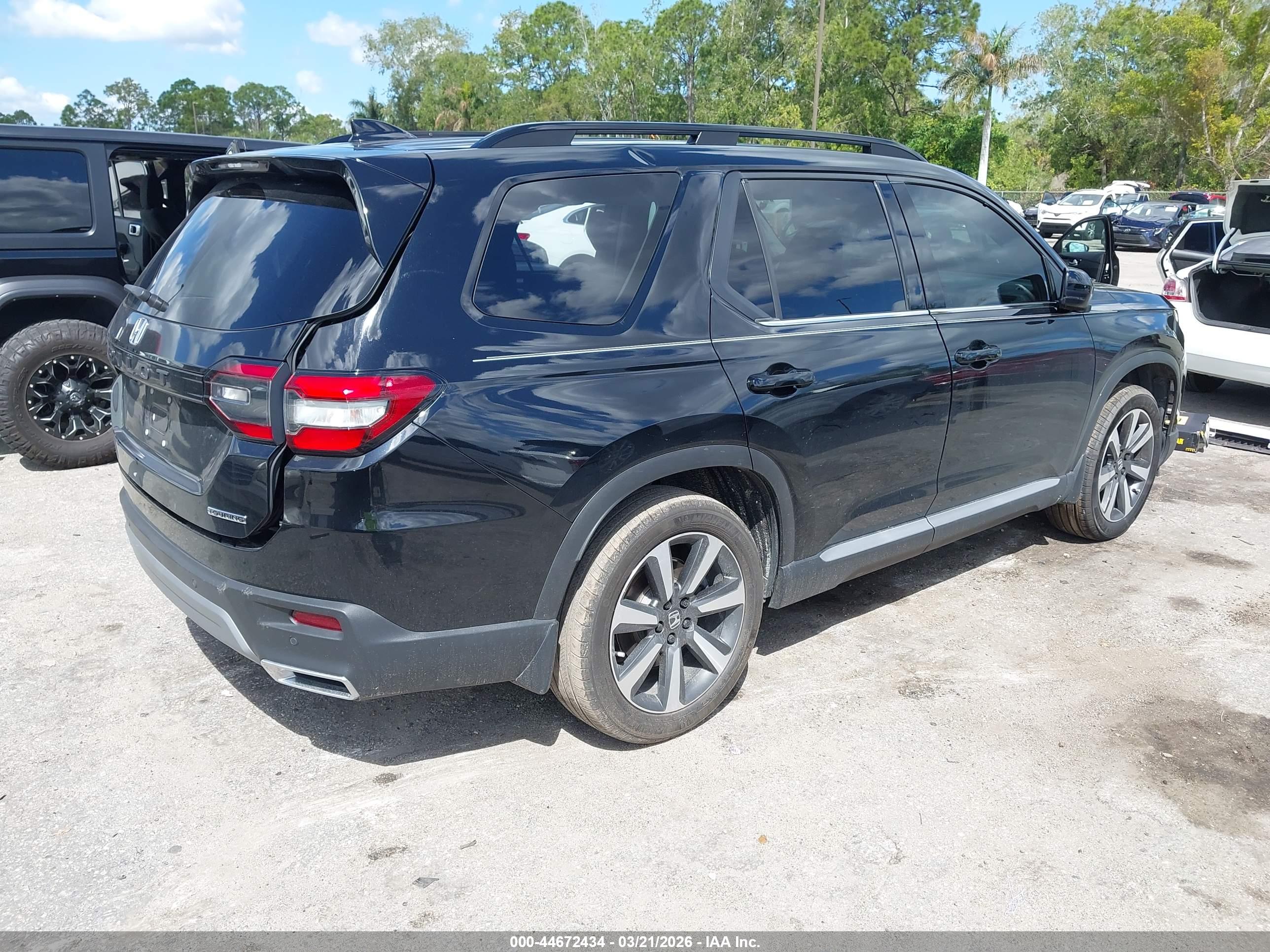 HONDA PILOT image 4
