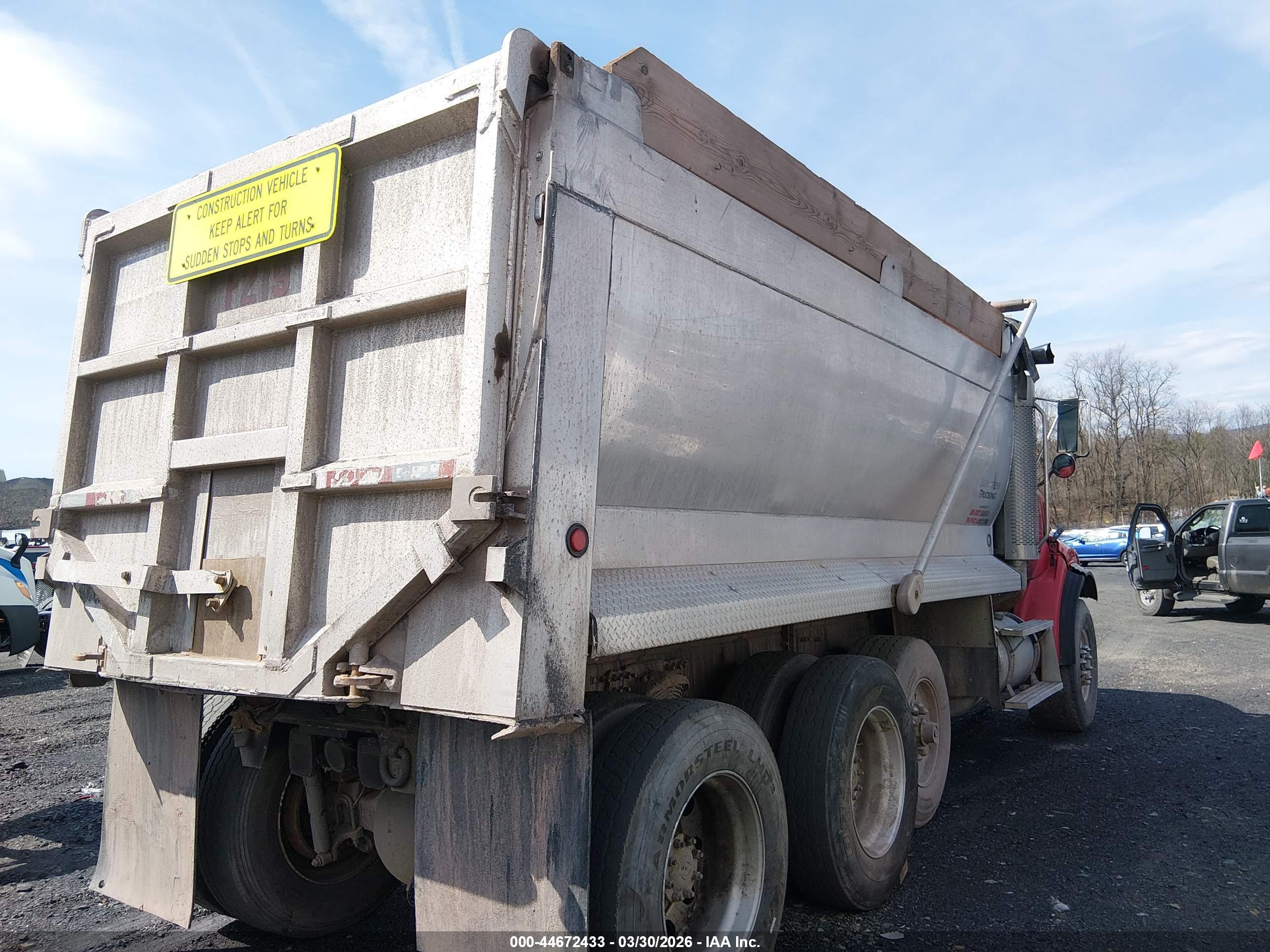 STERLING TRUCK image 4