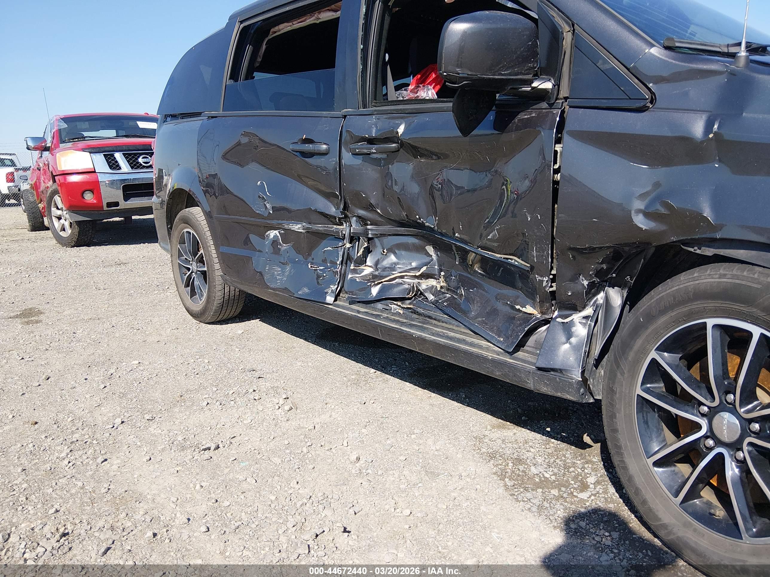 DODGE GRAND image 6