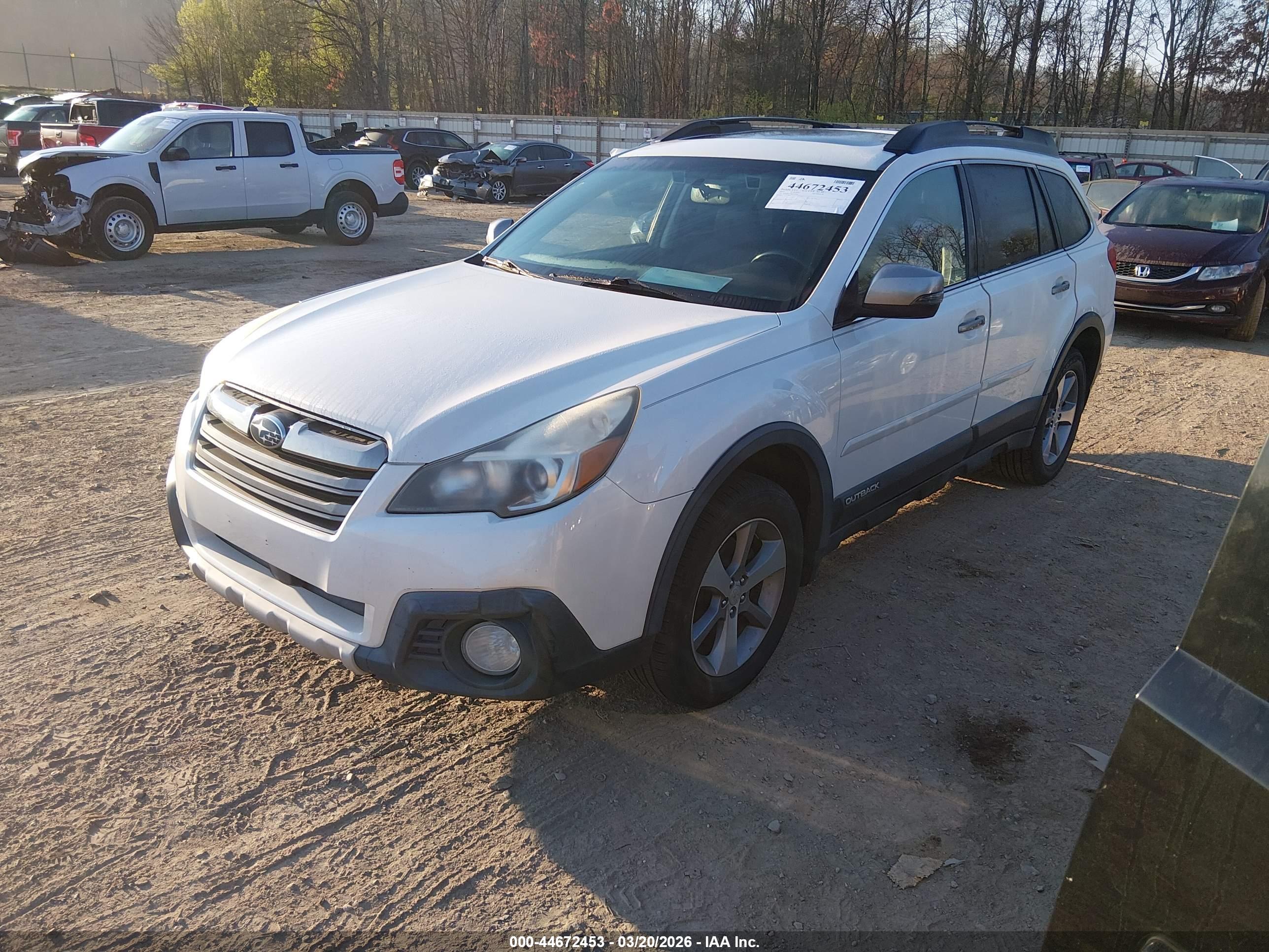 SUBARU OUTBACK image 2