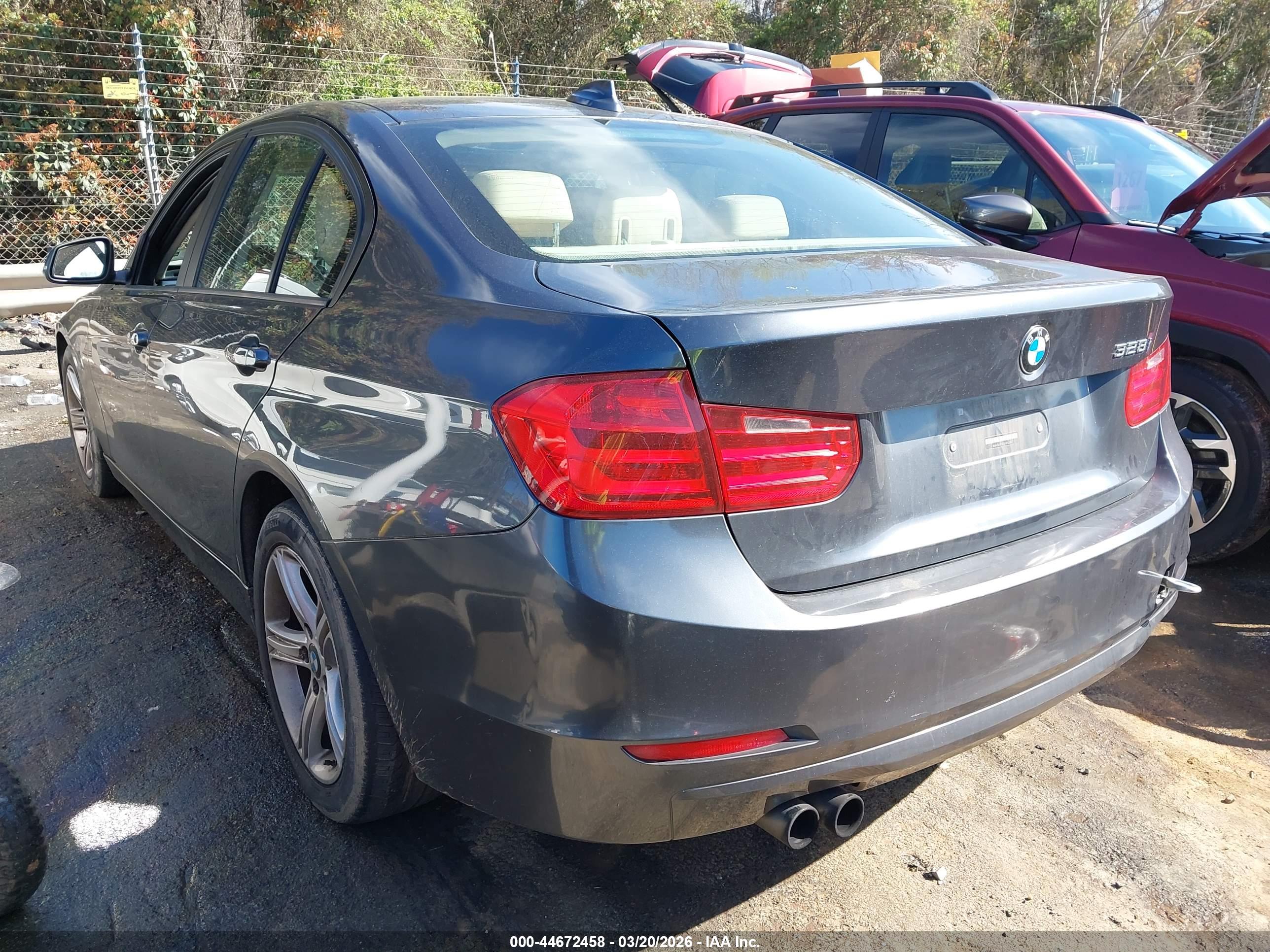 BMW 328I image 3