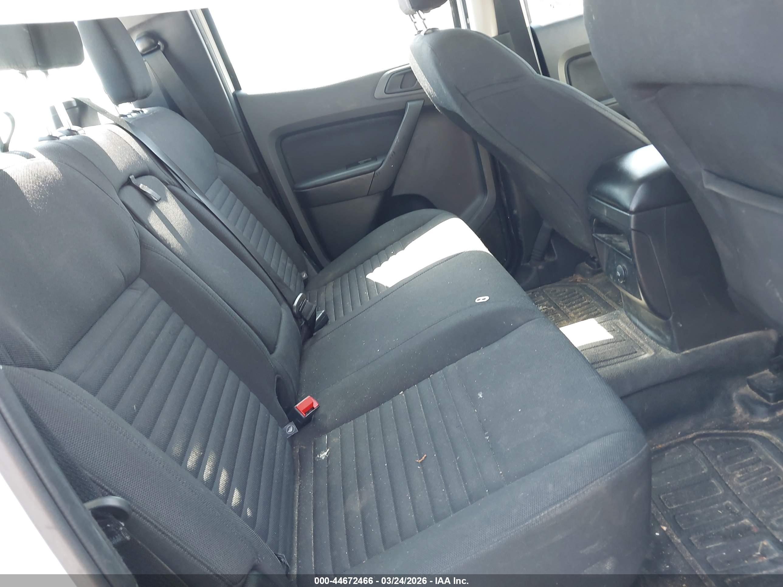 FORD RANGER image 8