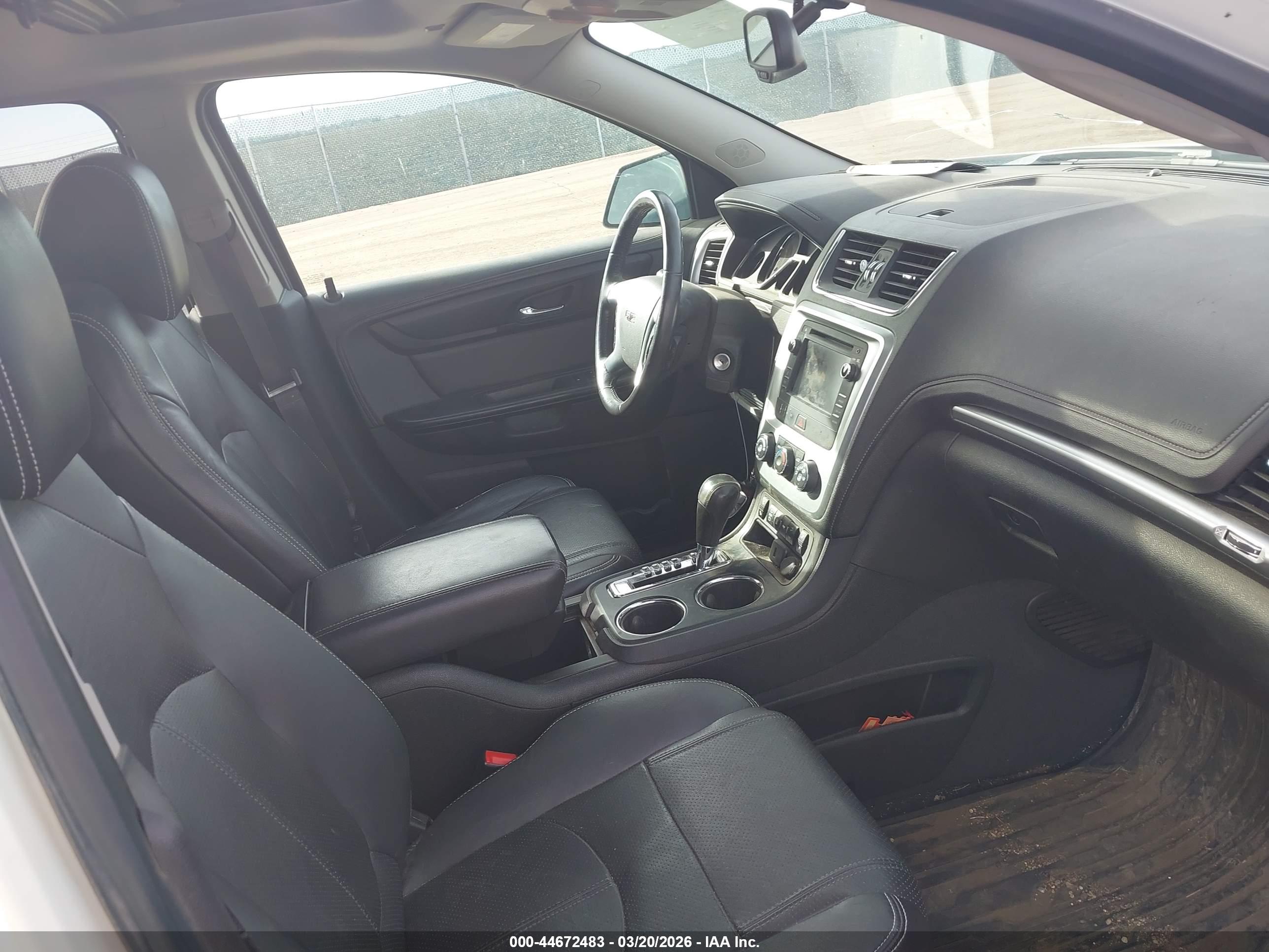 GMC ACADIA image 5