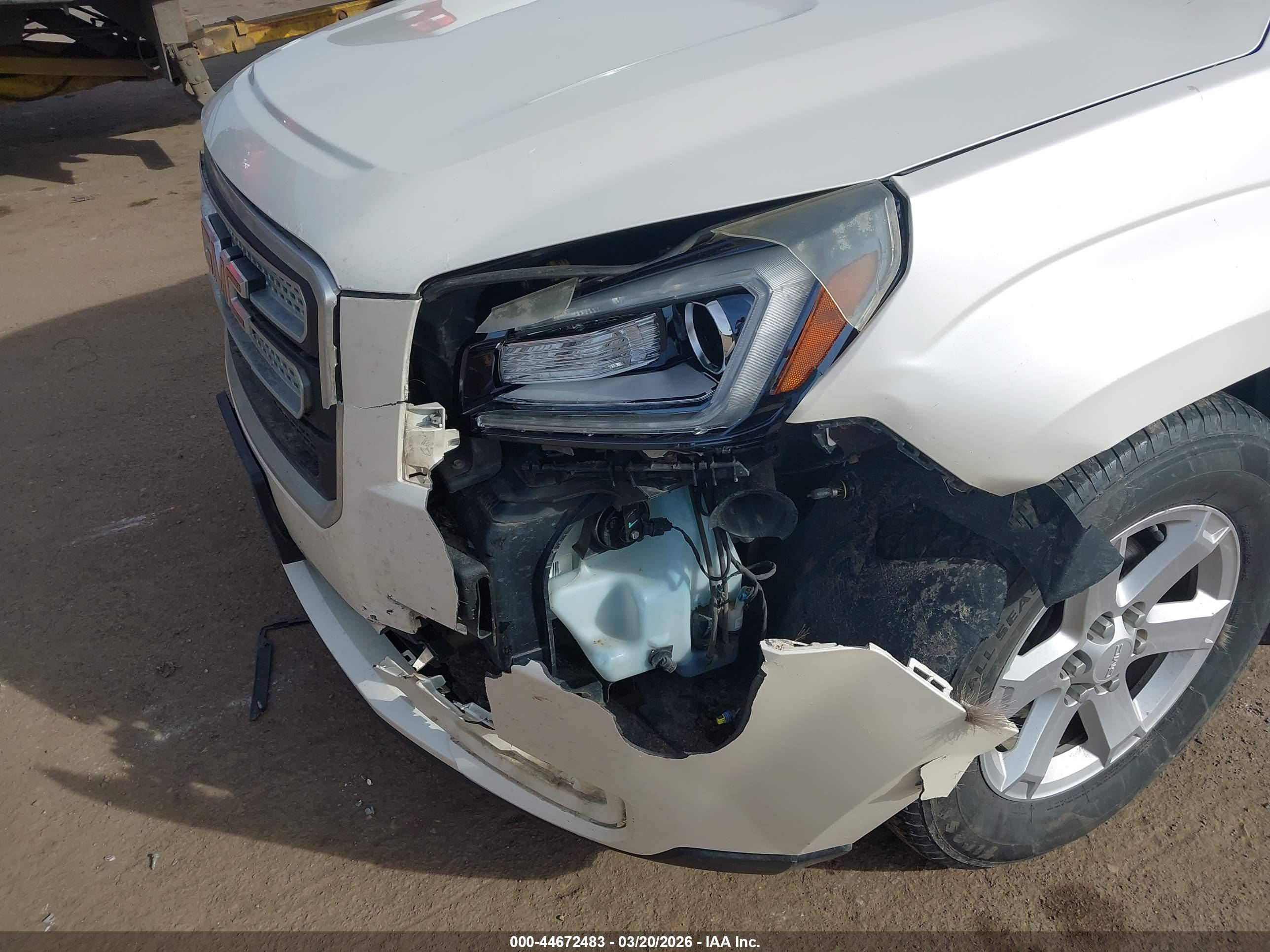 GMC ACADIA image 6