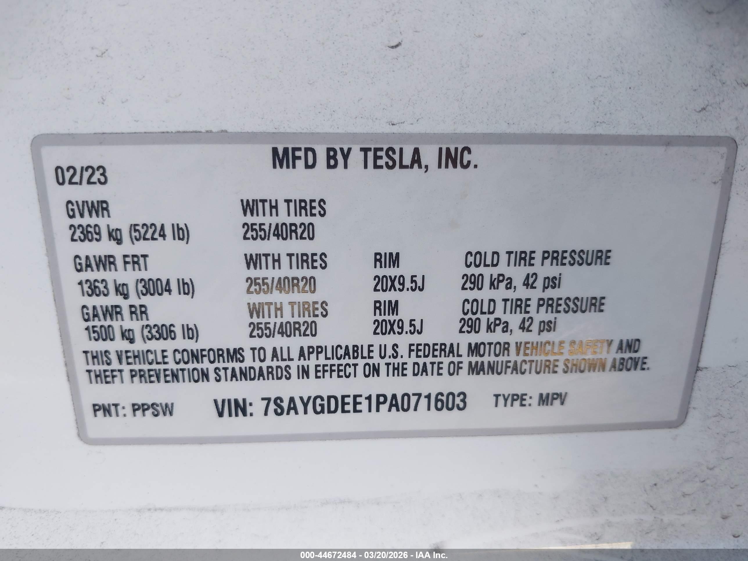 TESLA MODEL image 9