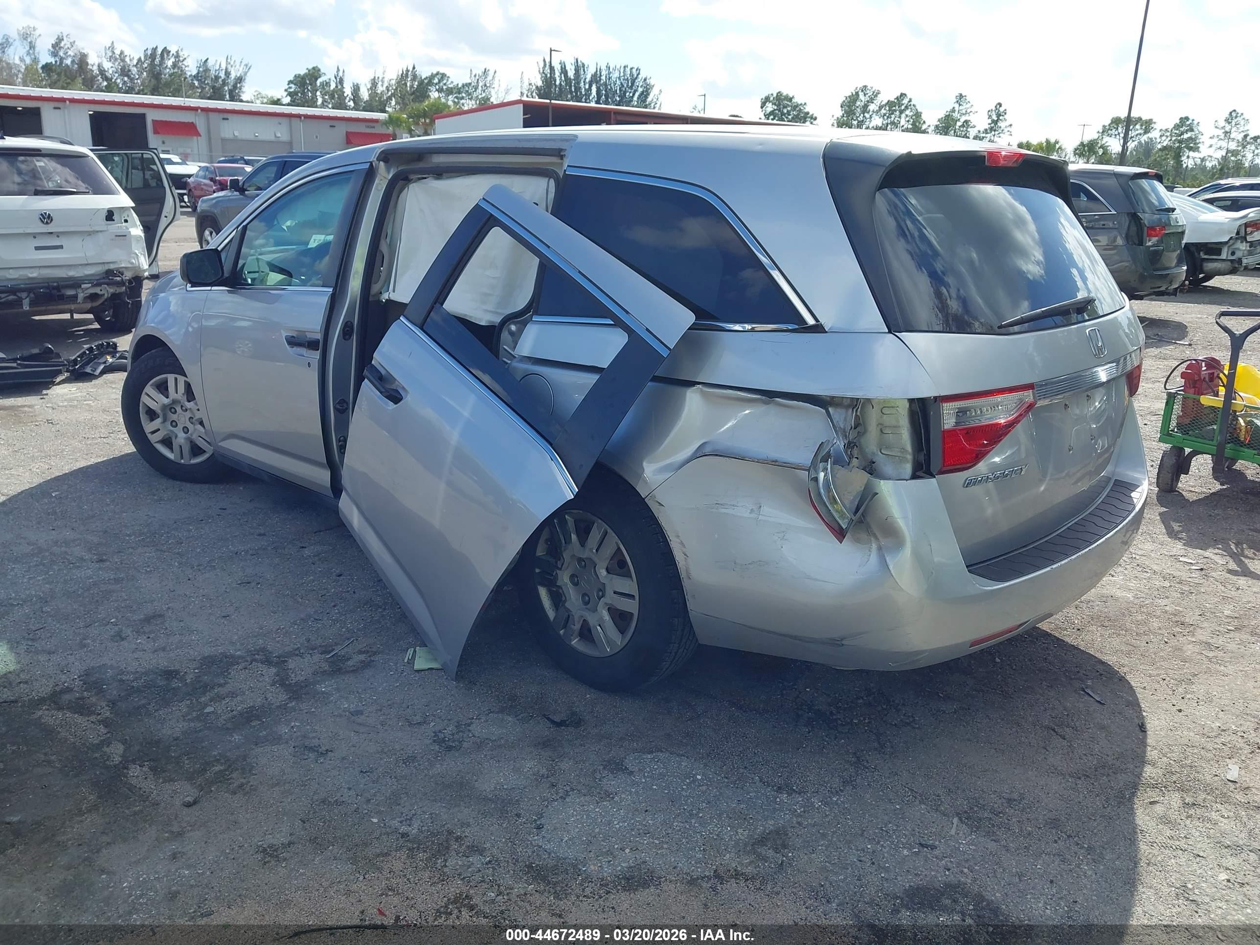 HONDA ODYSSEY image 3