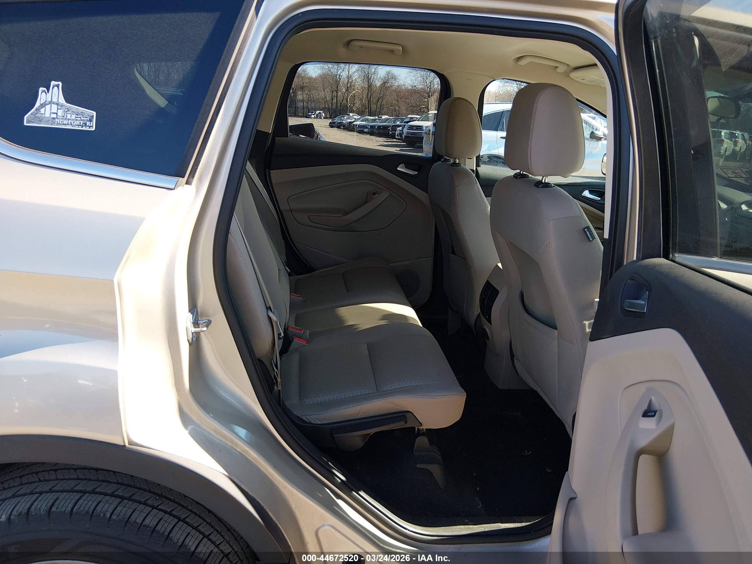 FORD ESCAPE image 8