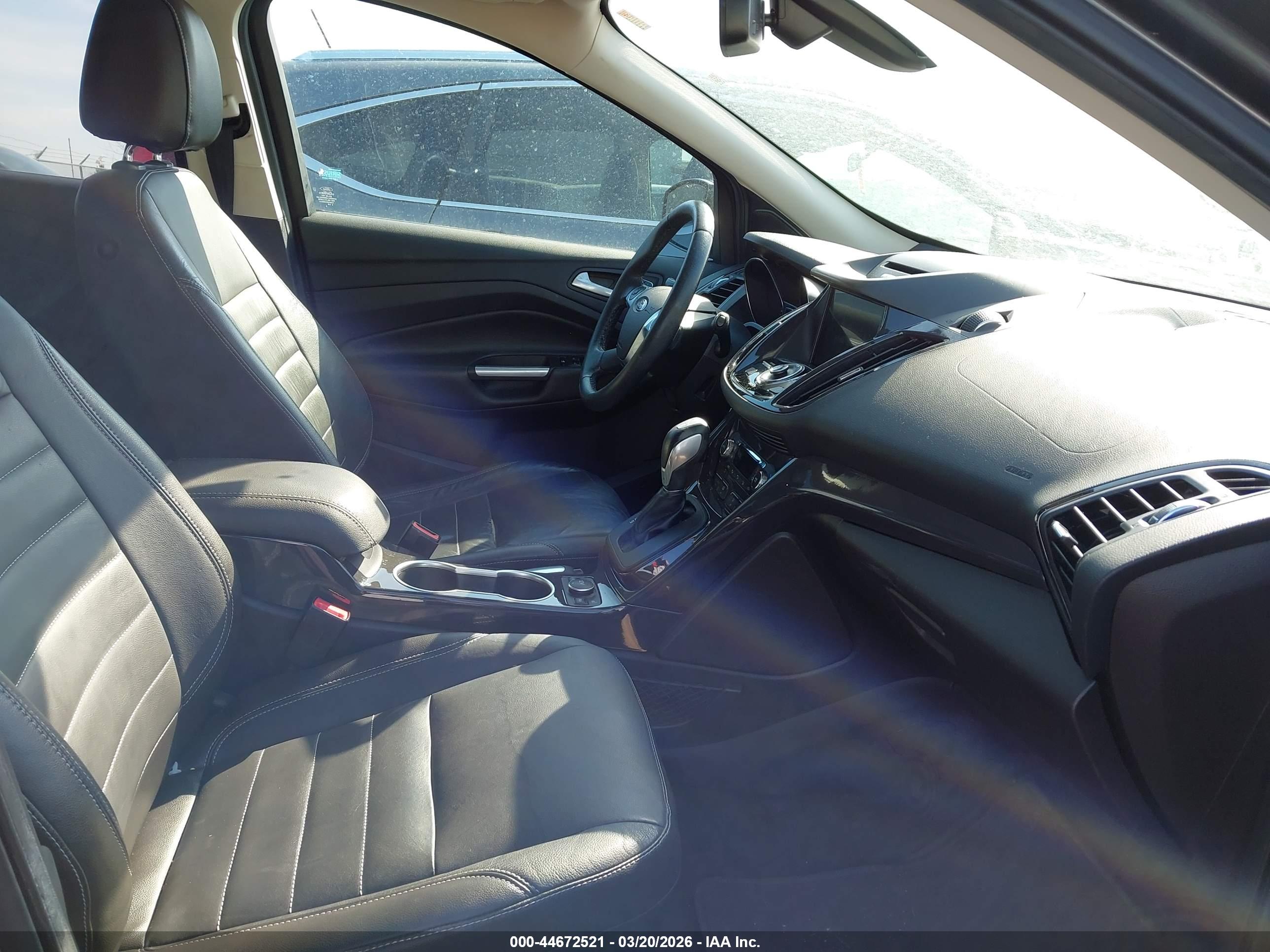 FORD ESCAPE image 5
