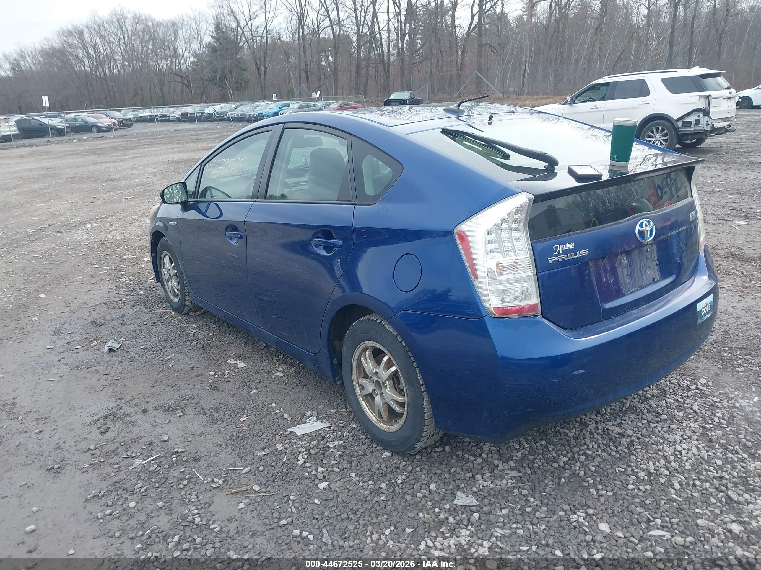 TOYOTA PRIUS image 3