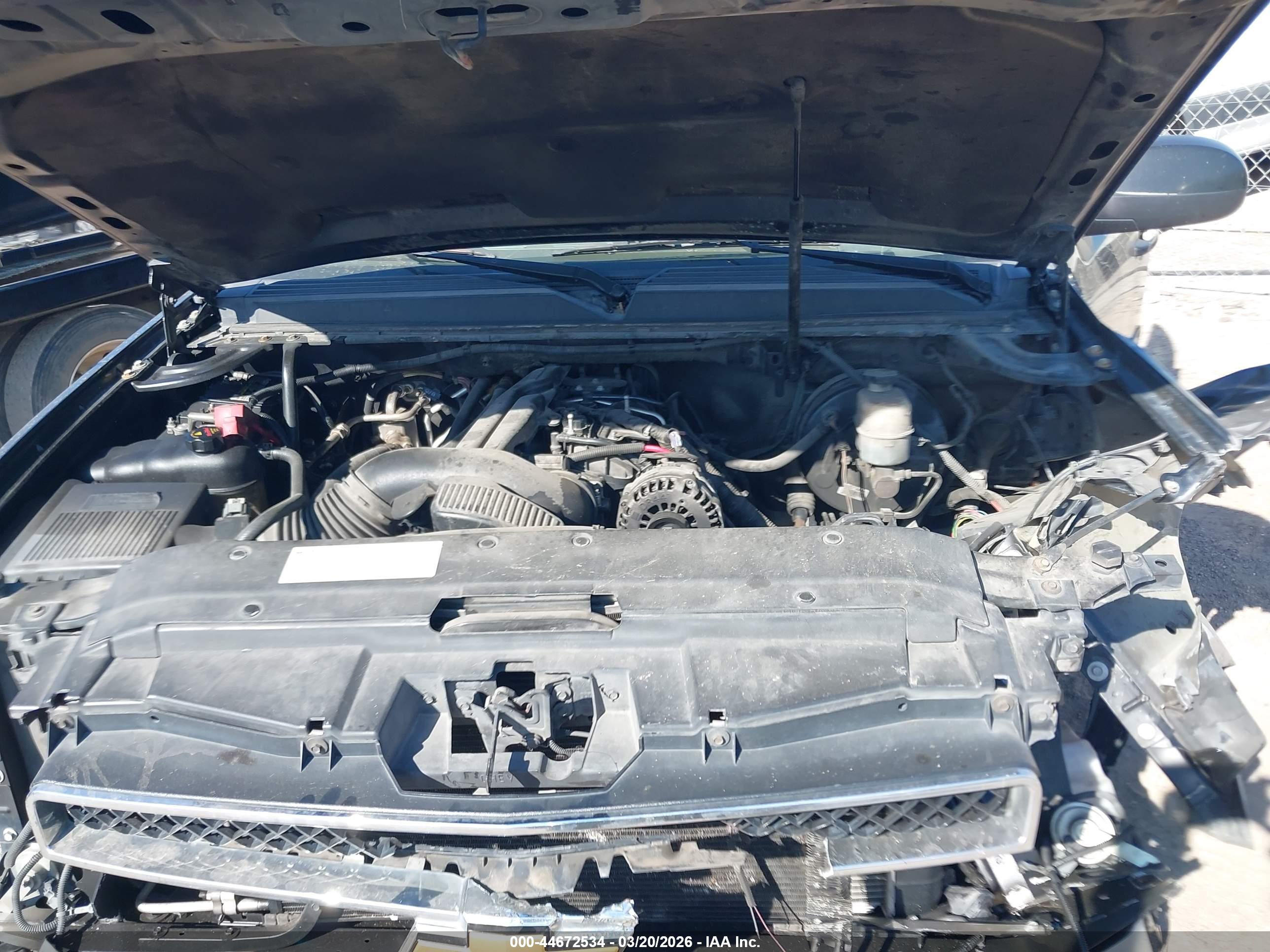 CHEVROLET TAHOE image 10