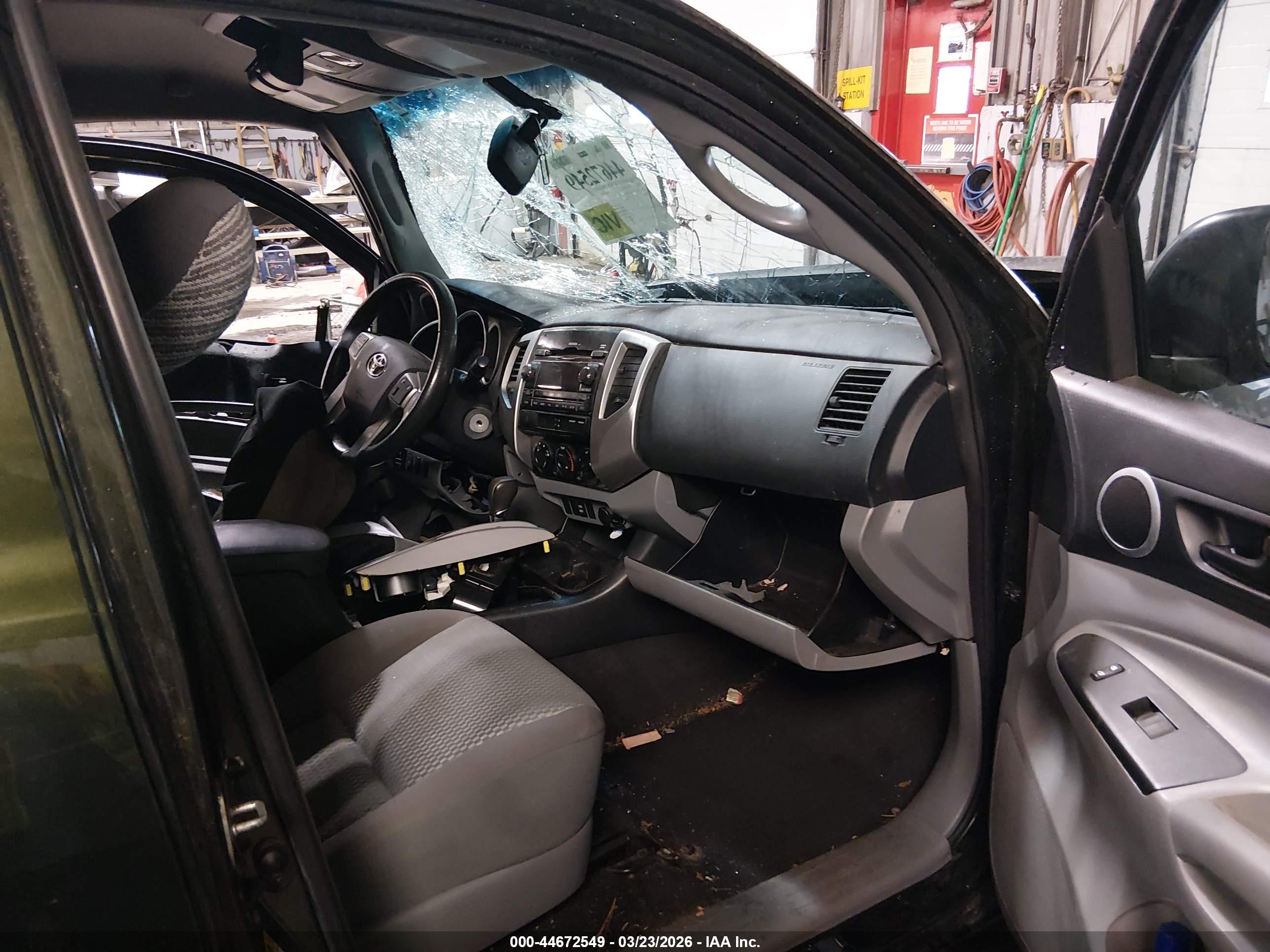 TOYOTA TACOMA image 5