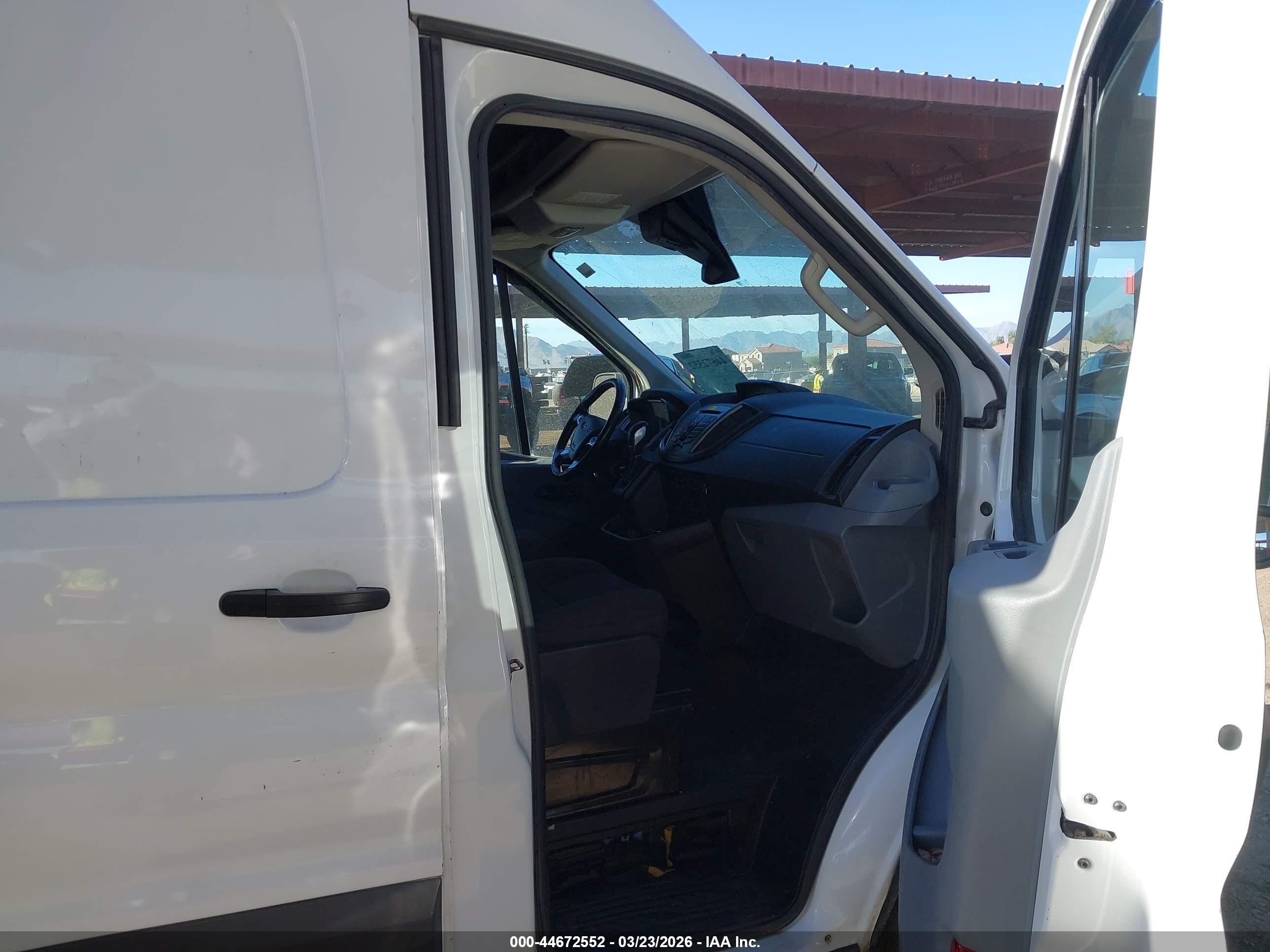 FORD TRANSIT-350 image 5