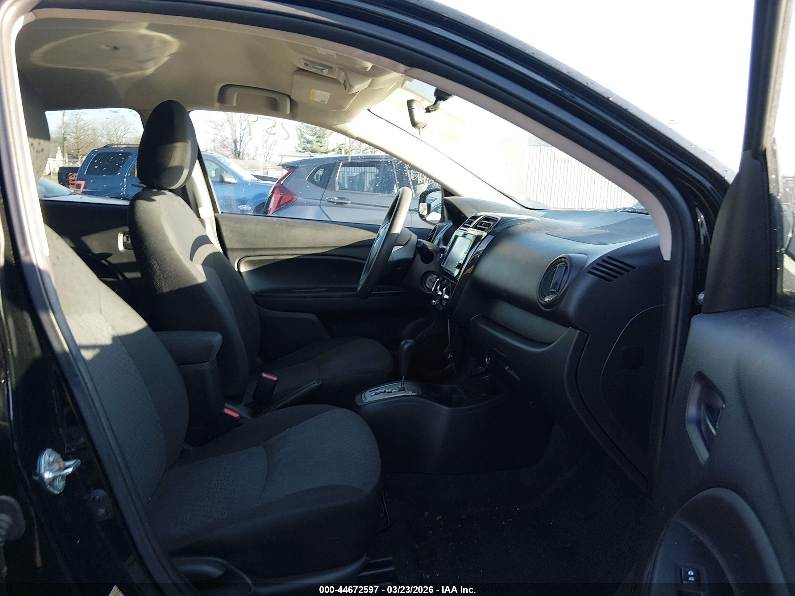 MITSUBISHI MIRAGE image 5