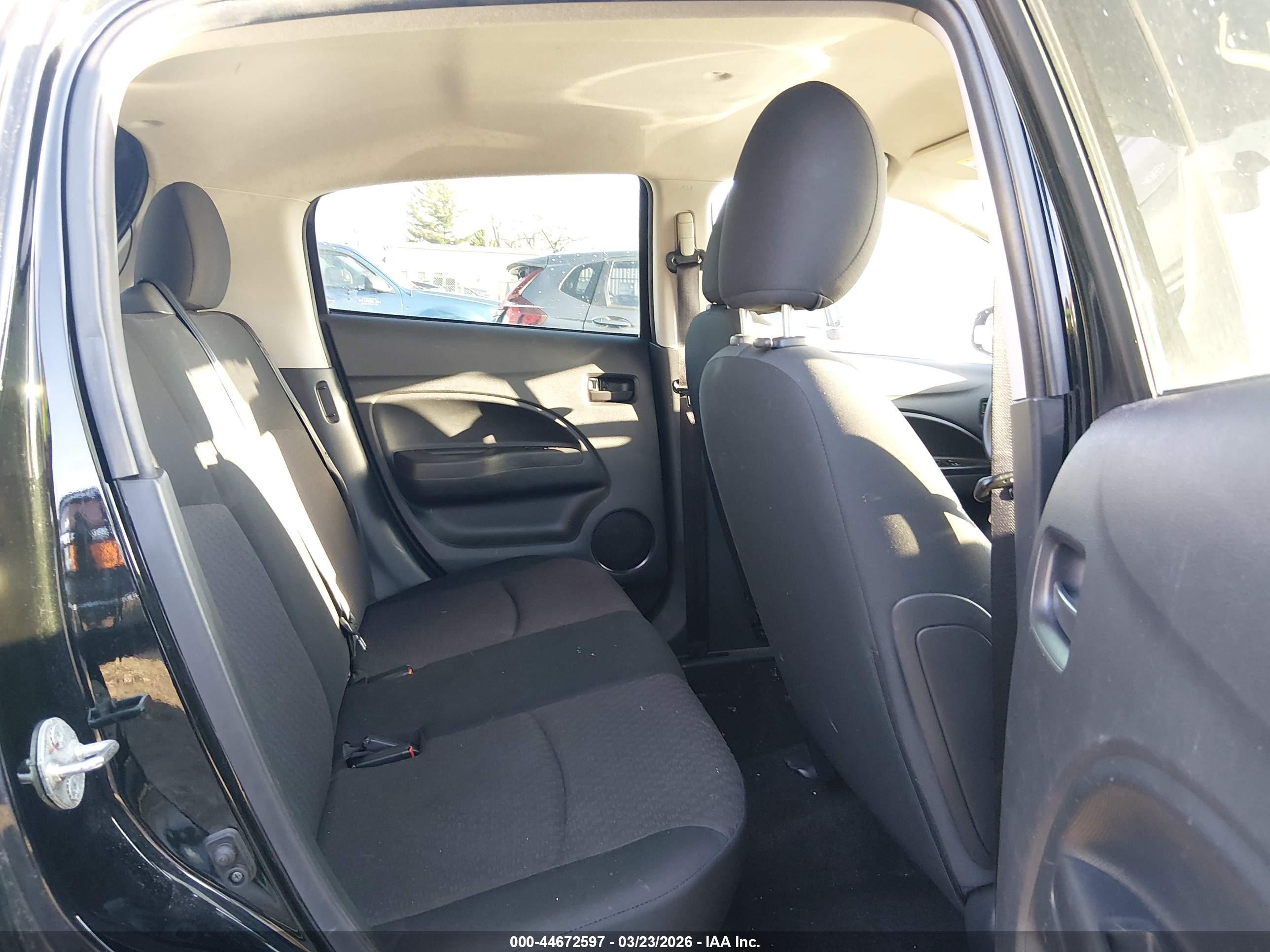 MITSUBISHI MIRAGE image 8