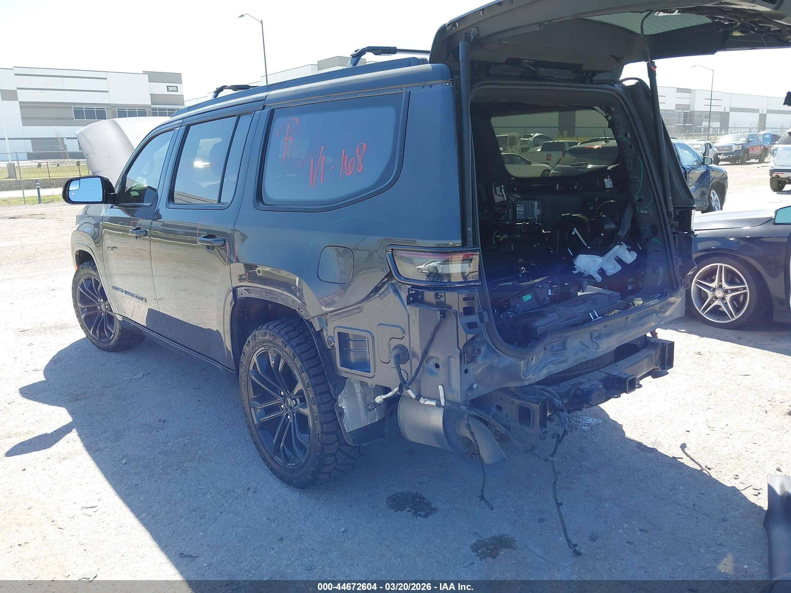 JEEP GRAND image 3
