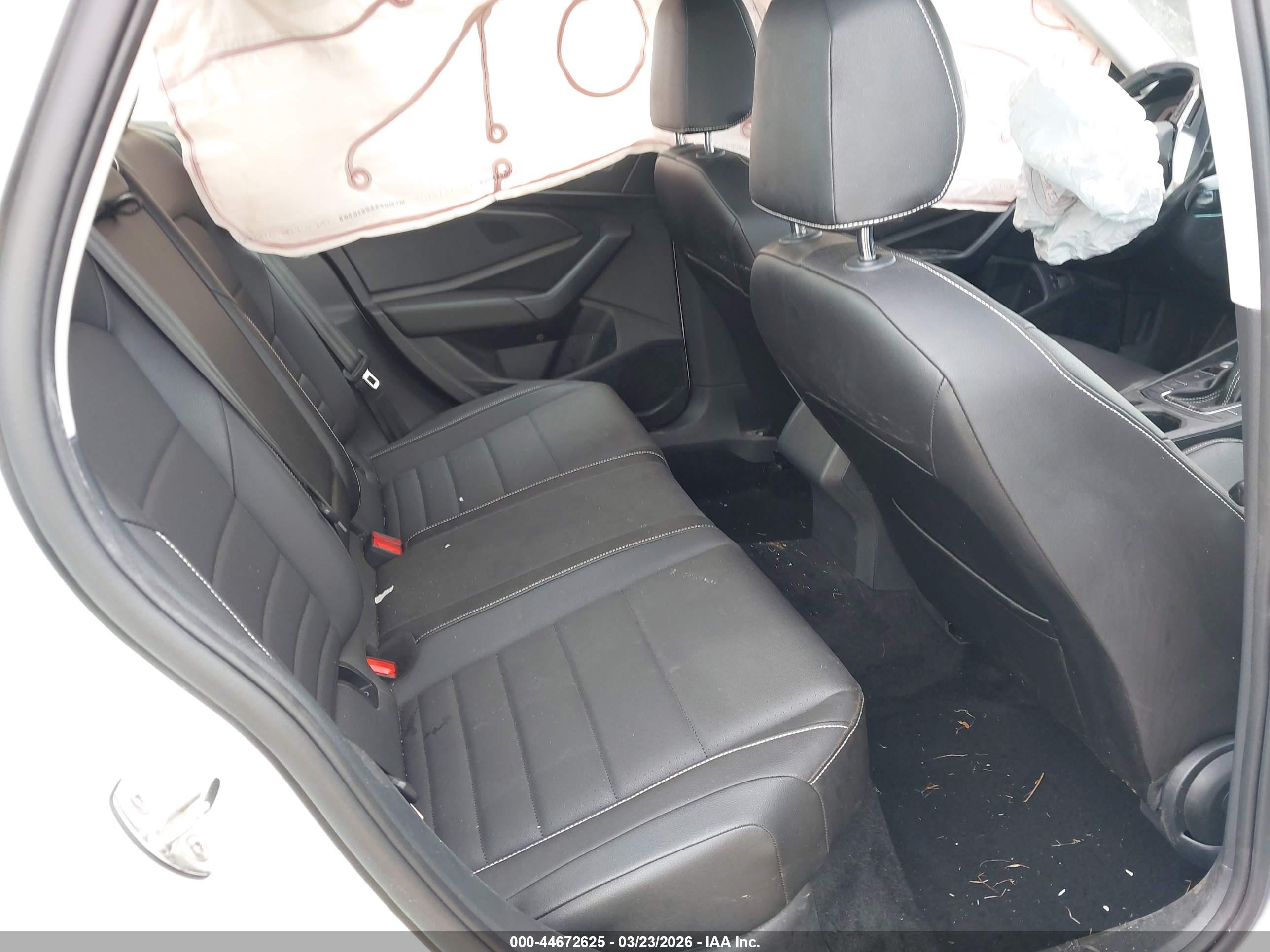 VOLKSWAGEN JETTA image 8
