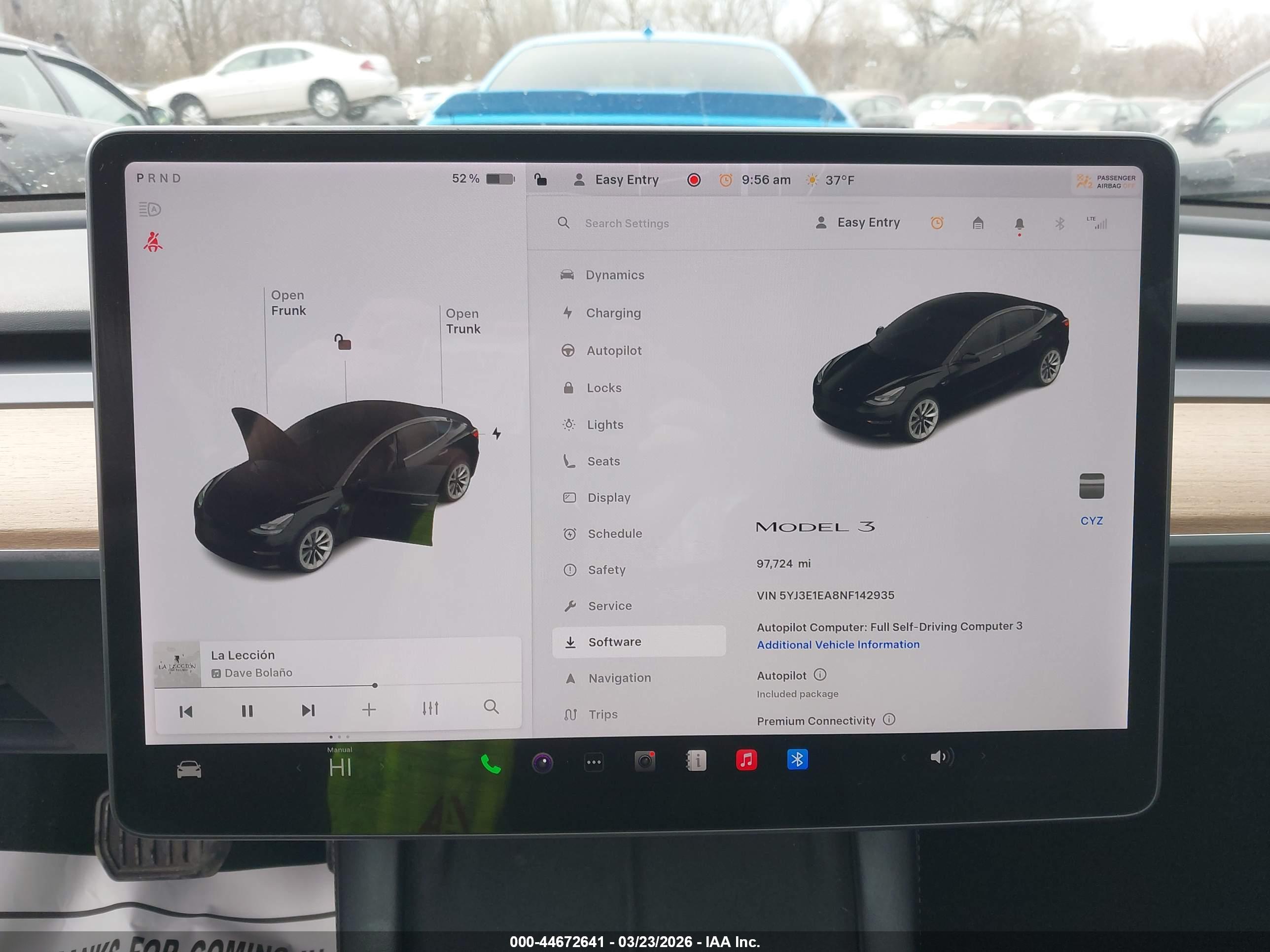 TESLA MODEL image 7