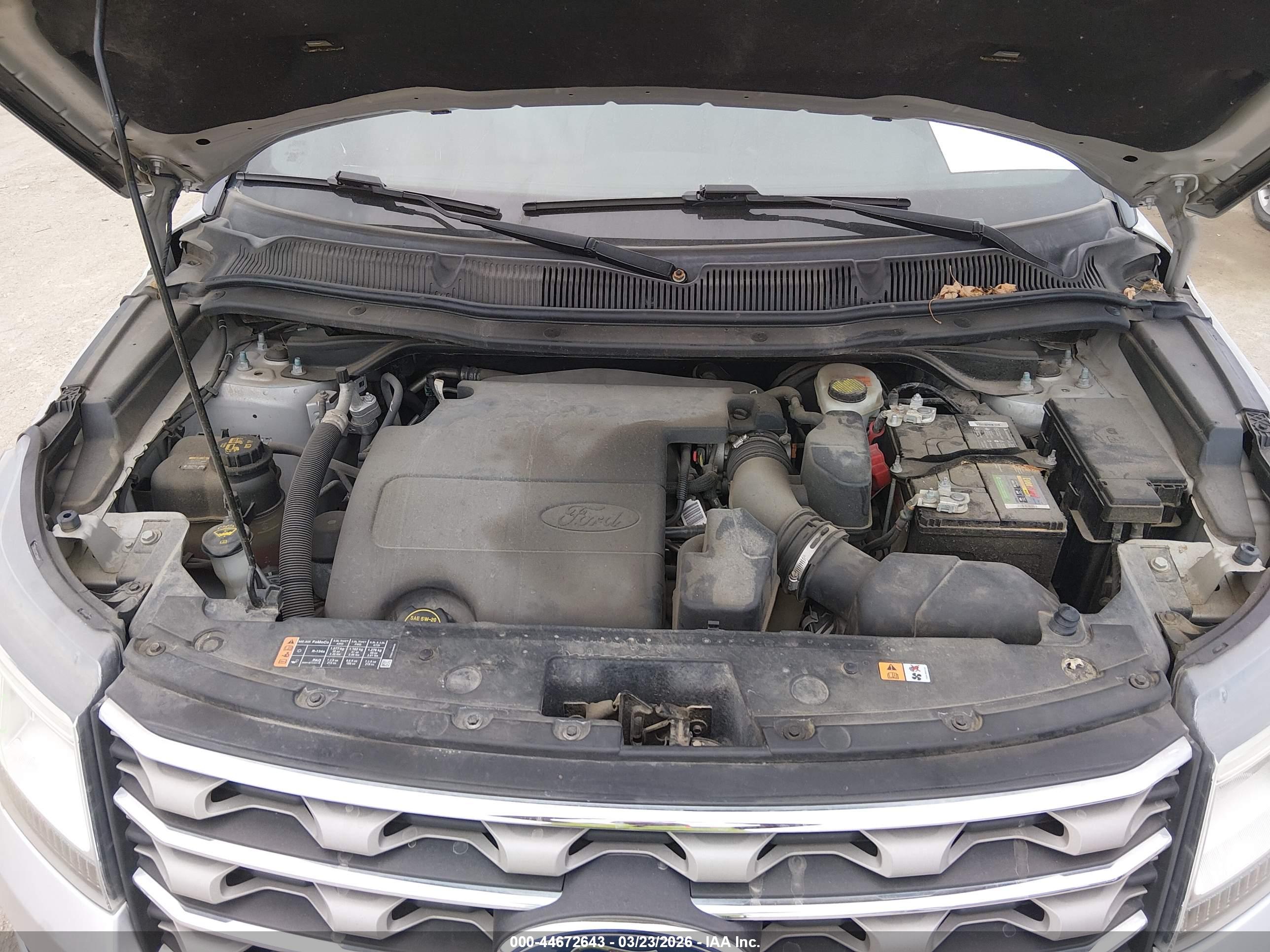 FORD EXPLORER image 10