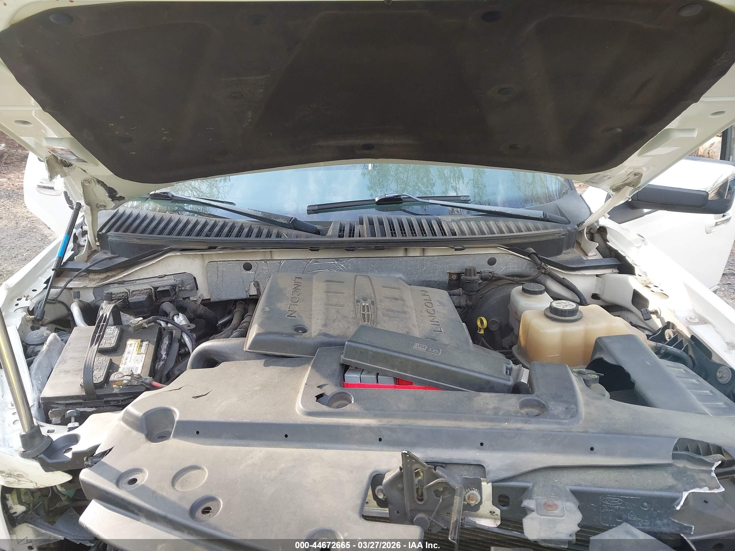 LINCOLN NAVIGATOR image 10
