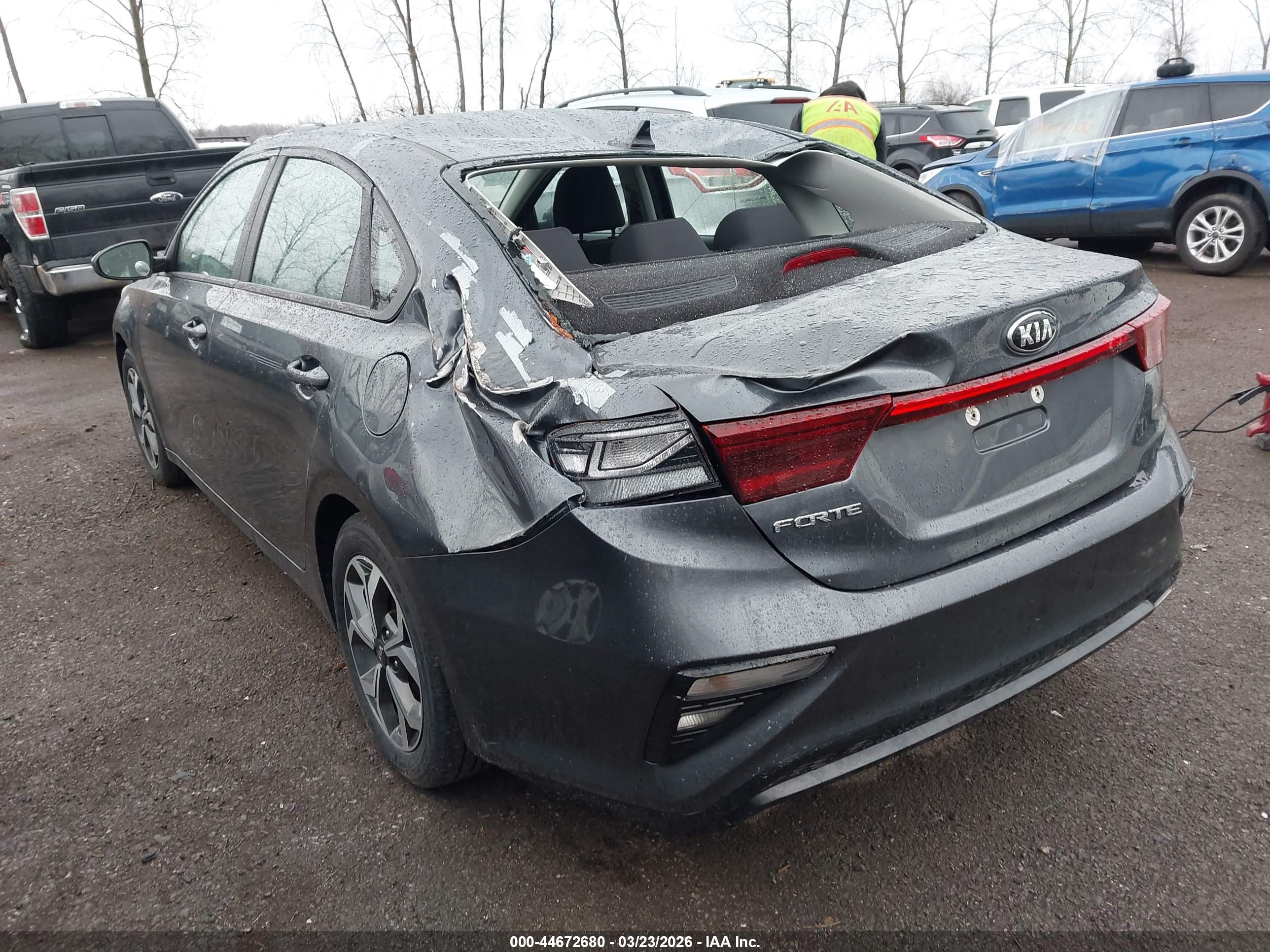 KIA FORTE image 3