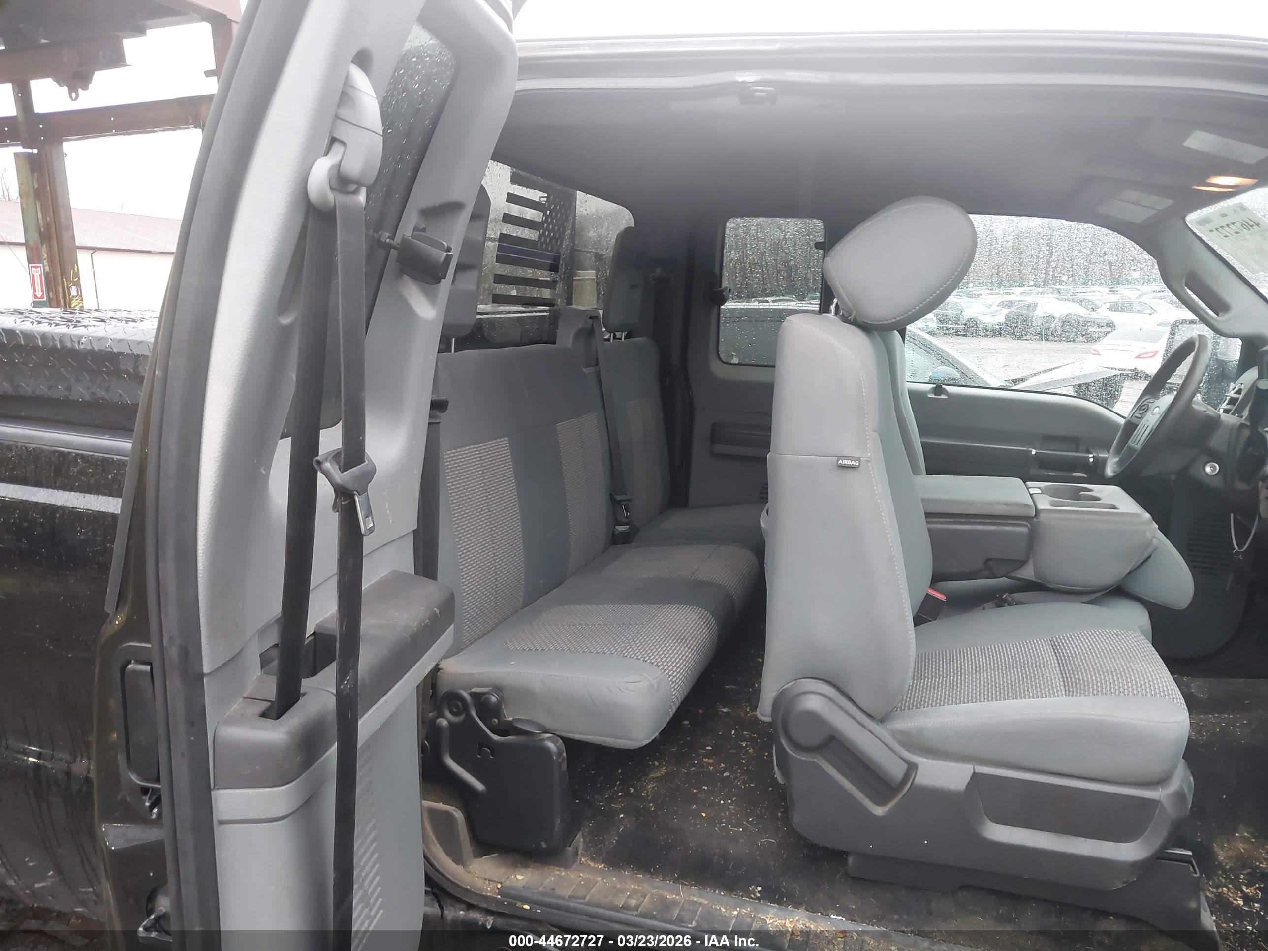 FORD SUPER image 8