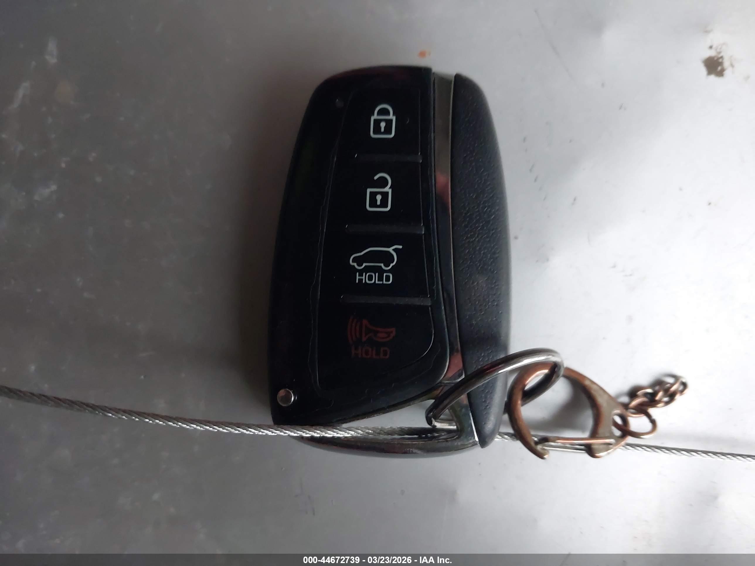 HYUNDAI SANTA image 11